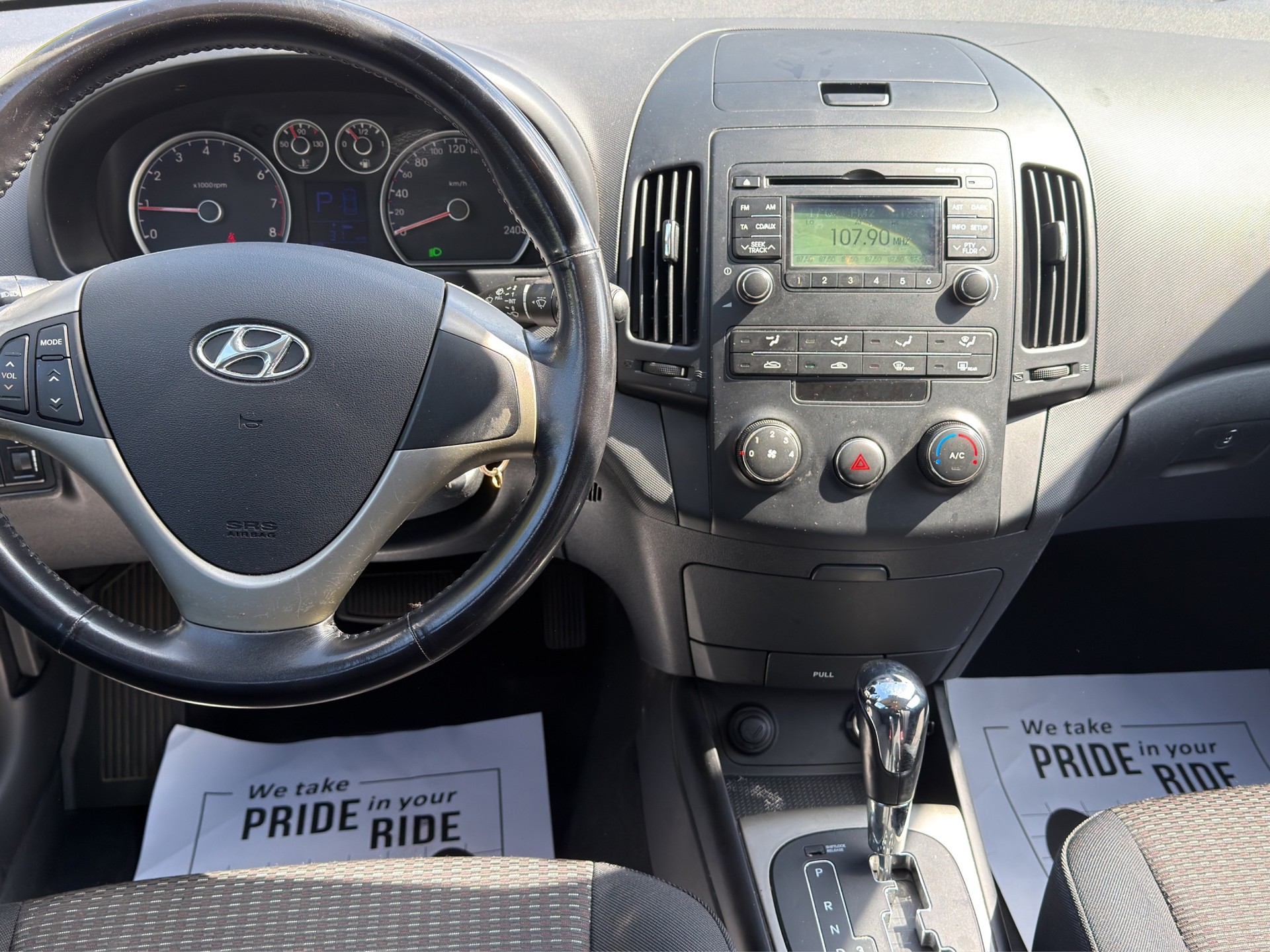 HYUNDAI i30 1.6 Style Automatic-image-10