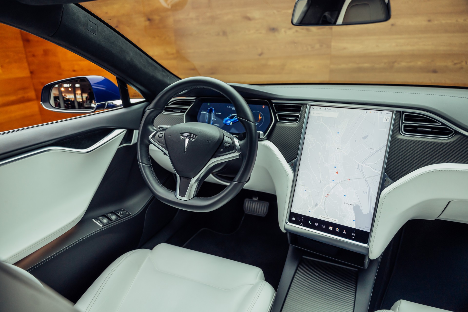 TESLA Model S 75 Business Economy-image-19