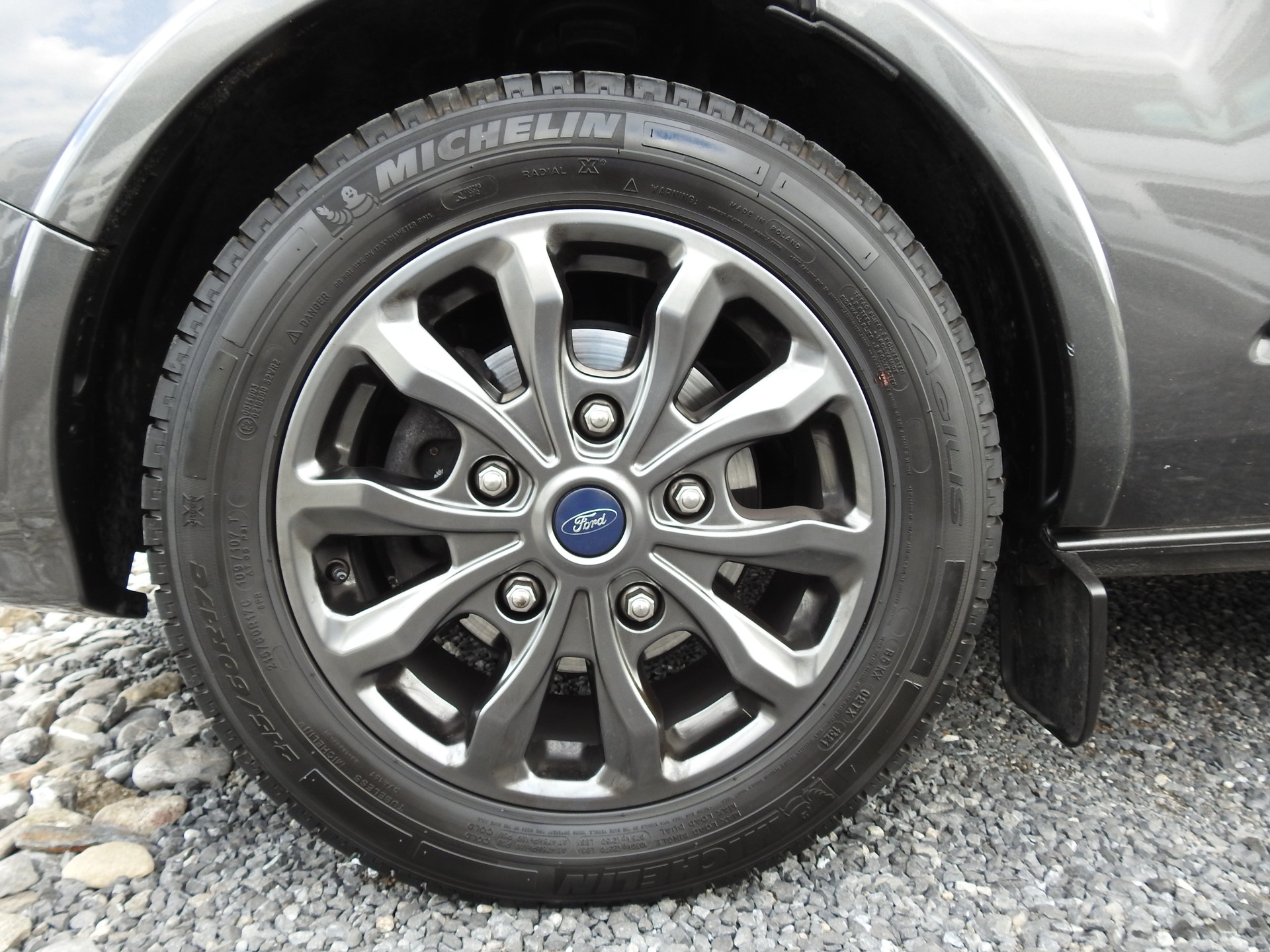 FORD Tourneo Custom 320 L1H1 Titanium A-image-8