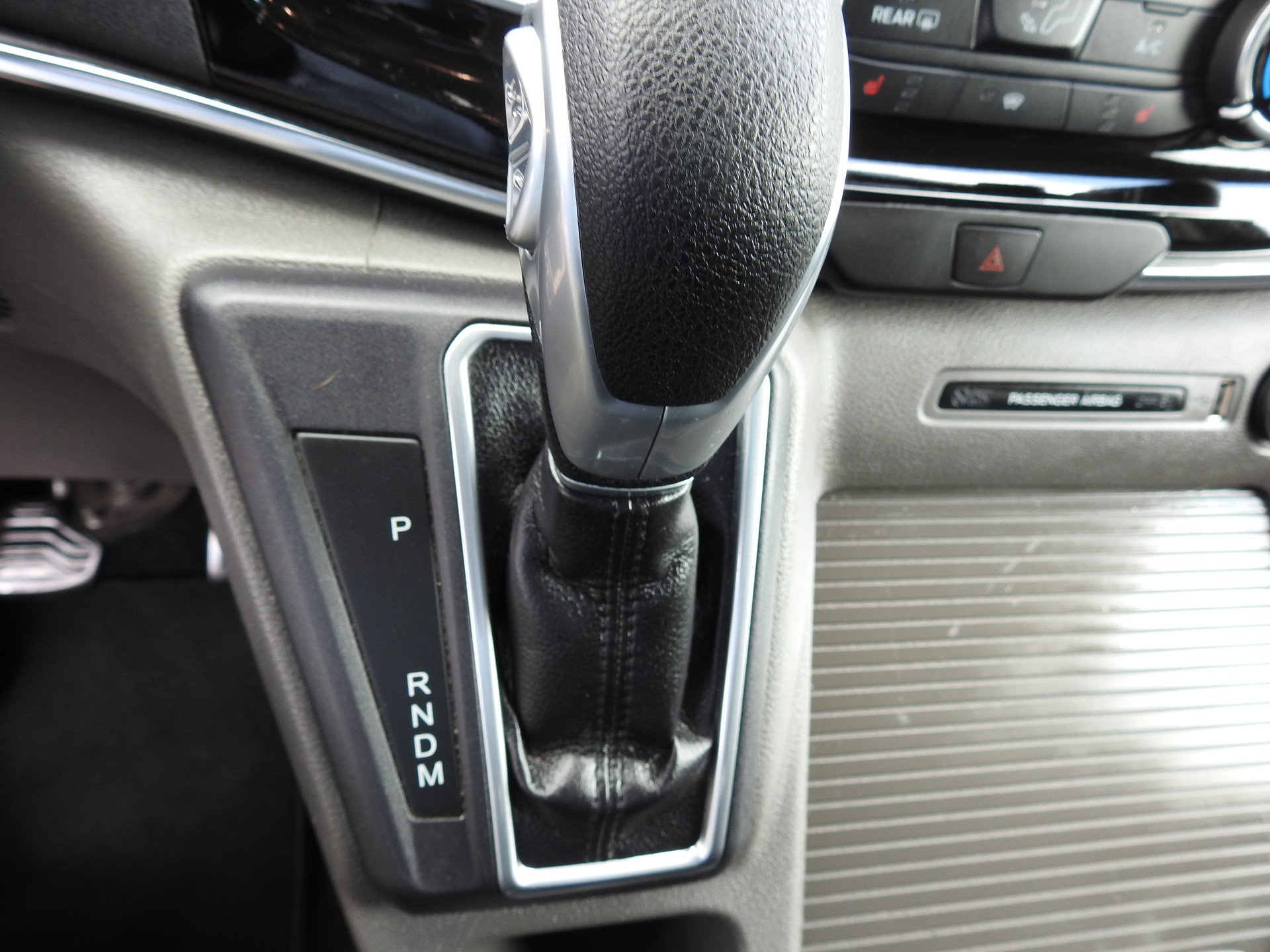 FORD Tourneo Custom 320 L1H1 Titanium A-image-22