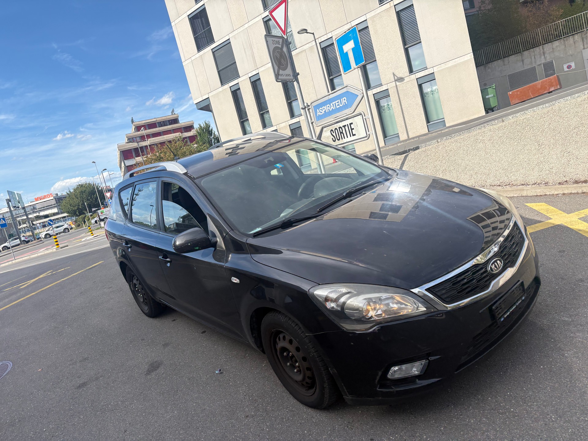 KIA Cee'd Sporty Wagon 1.6 16V _seven-image-3