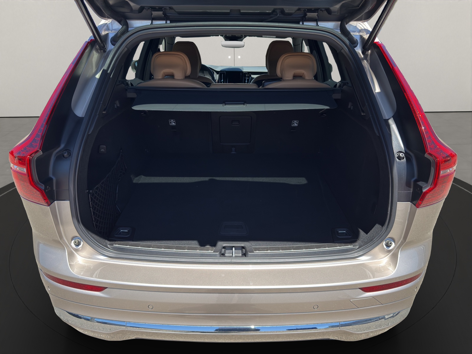 VOLVO XC60 2.0 B5 MH Plus Bright AWD-image-5