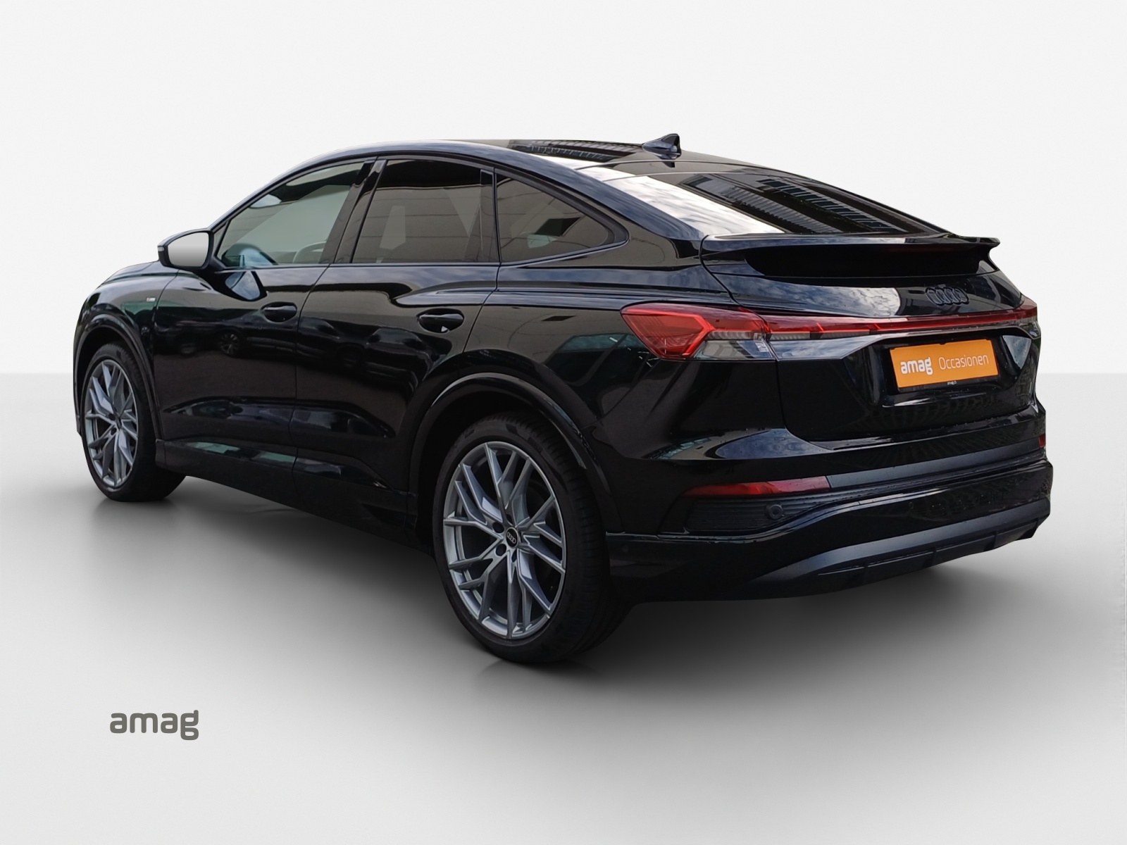 AUDI Q4 Sportback e-tron 40-image-2