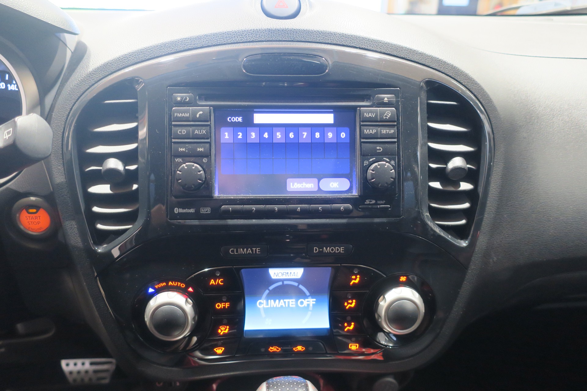 NISSAN Juke 1.6 DIG-T tekna 4x4 Xtronic M-CVT-image-11