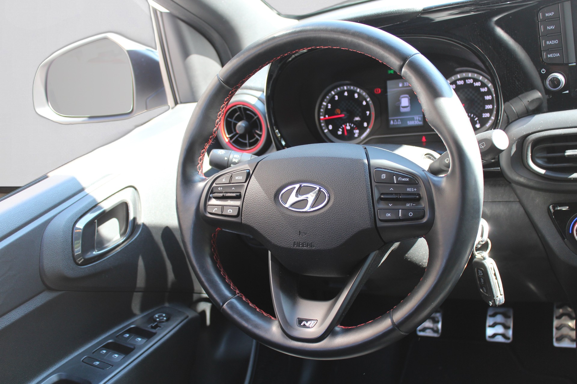 HYUNDAI i10 1.0 T-GDI N Line-image-11