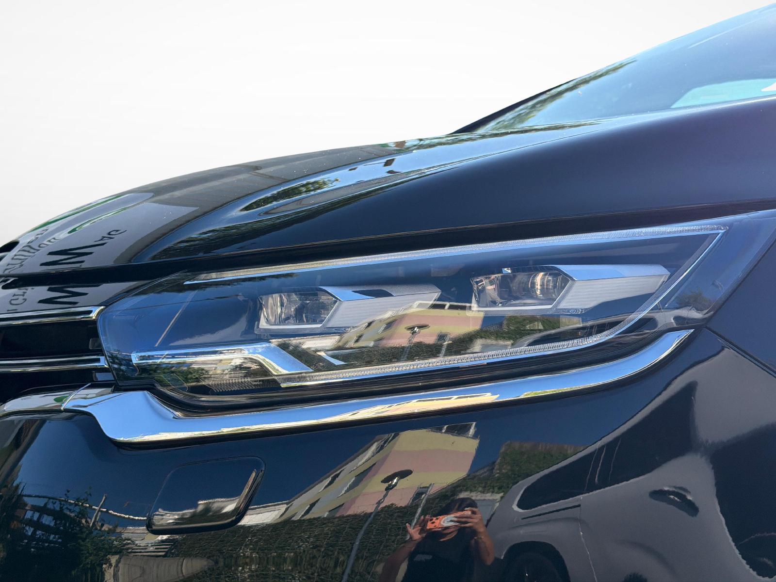 RENAULT Espace 1.8 TCe 225 Initiale EDC-image-17