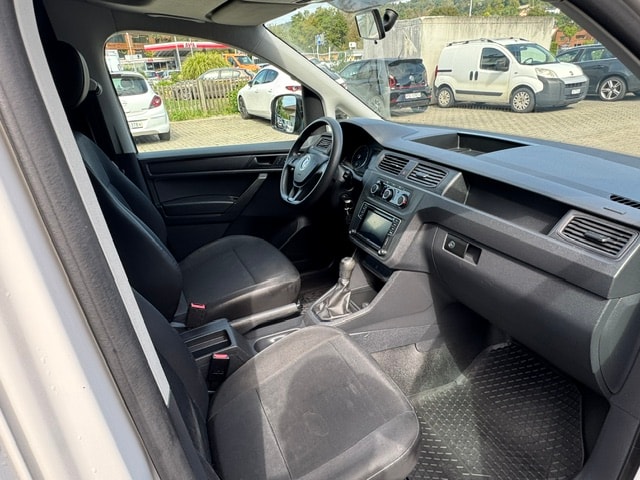 VW Caddy 2.0TDI BlueMotion Technology-image-15