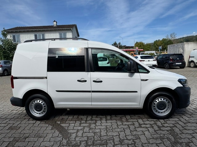 VW Caddy 2.0TDI BlueMotion Technology-image-4