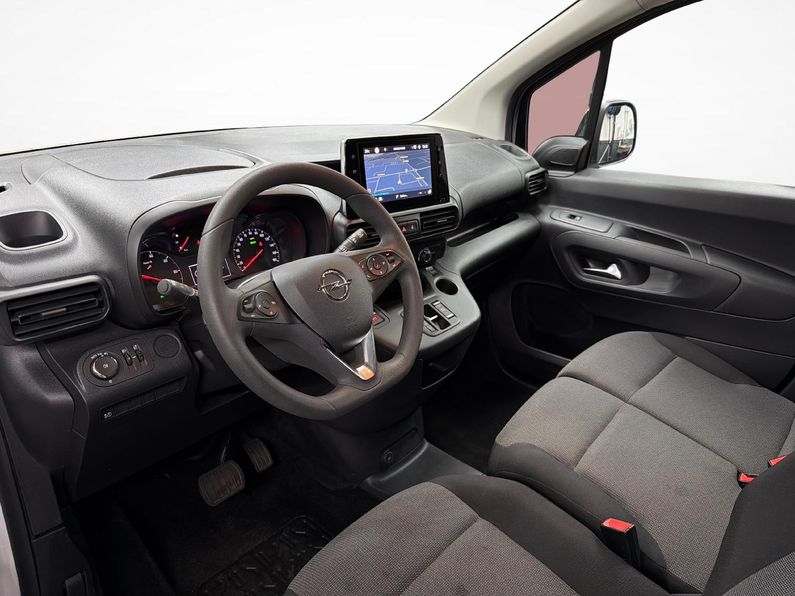 OPEL Combo-e Cargo 2.4 t Electric-image-8