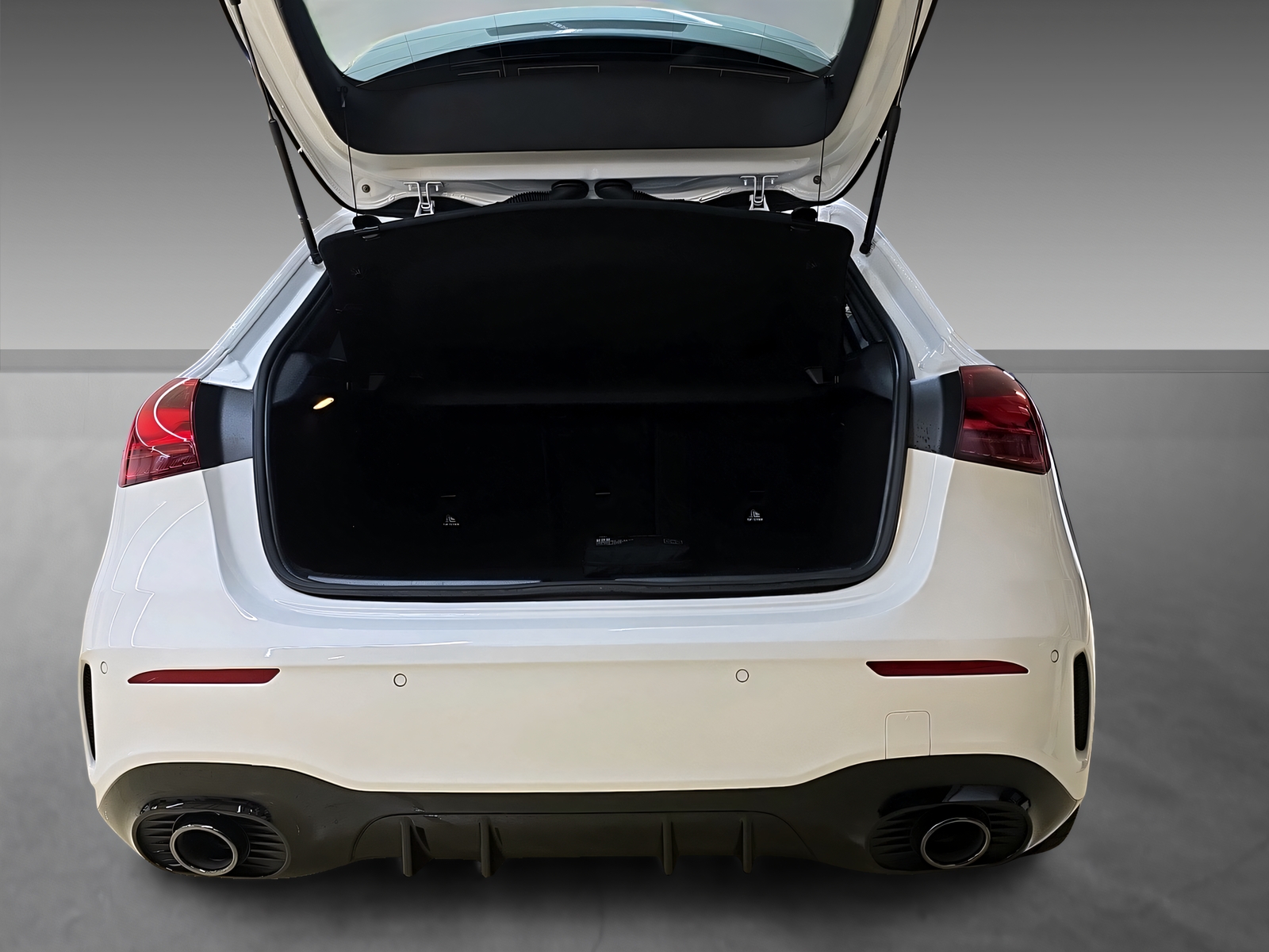 MERCEDES-BENZ A 35 4Matic-image-15