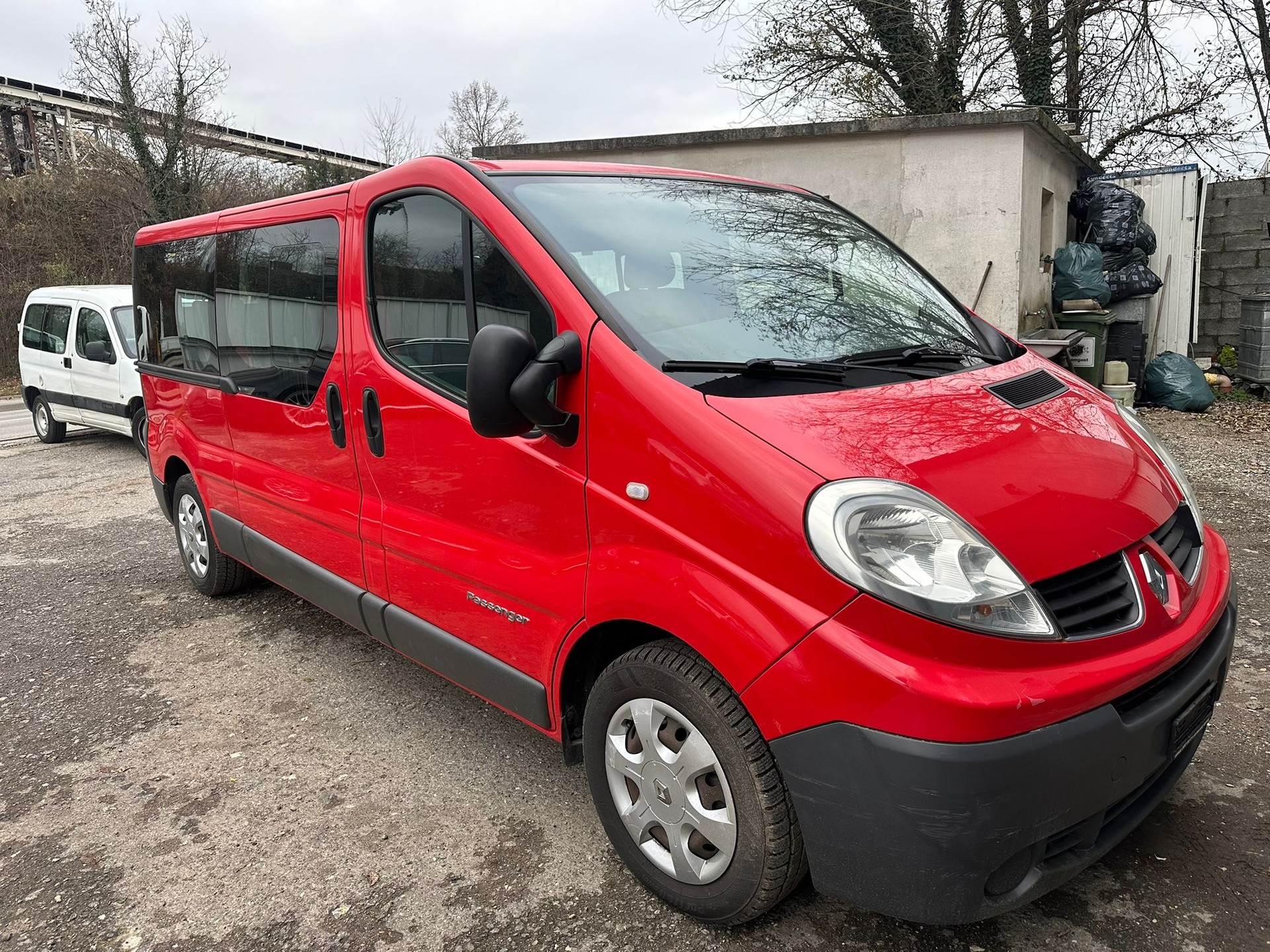 RENAULT Trafic 2.0 dCi 115 2.9t L2H1 Authentique-image-2