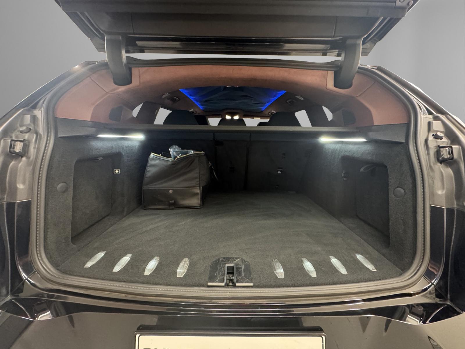 BMW XM G09 Plug-in Hybrid-image-9