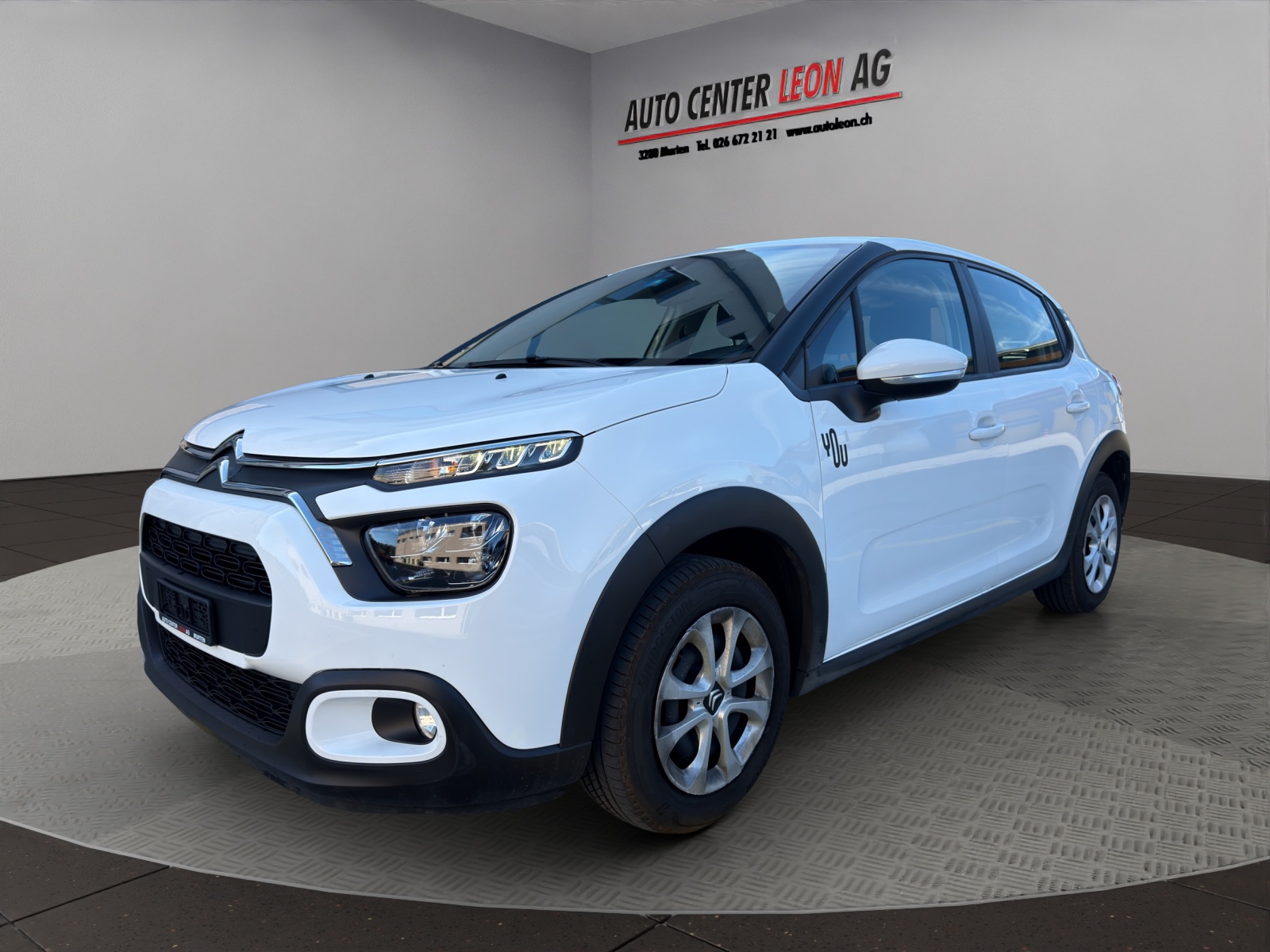 CITROEN C3 1.2i PureTech Shine-image-1