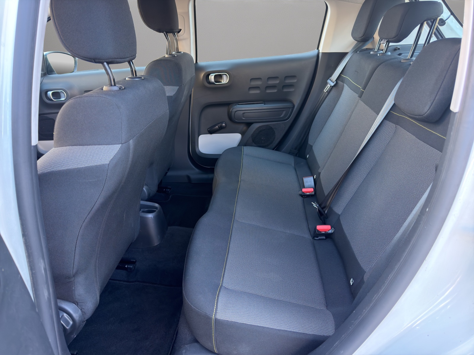 CITROEN C3 1.2i PureTech Shine-image-12