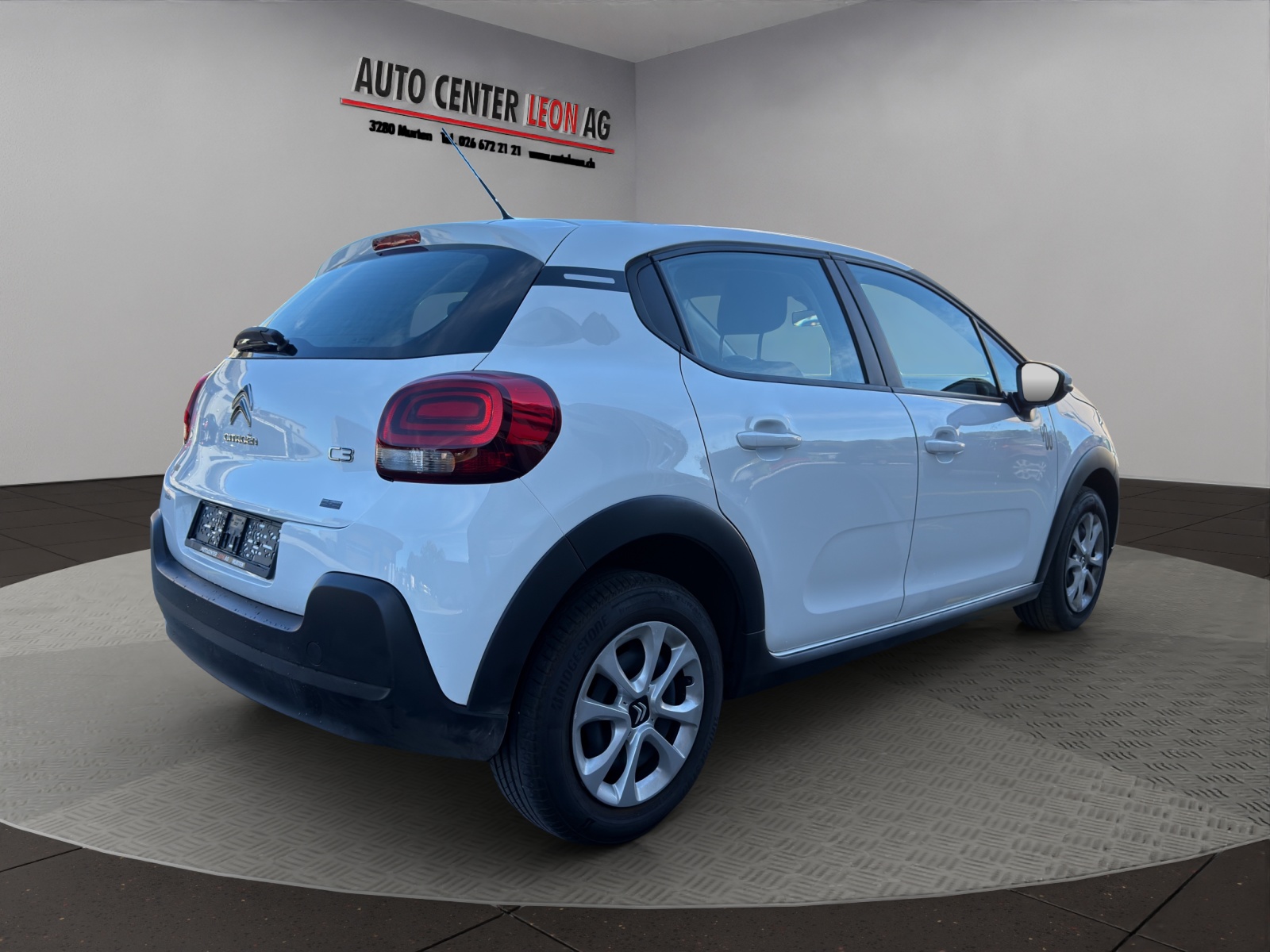 CITROEN C3 1.2i PureTech Shine-image-5