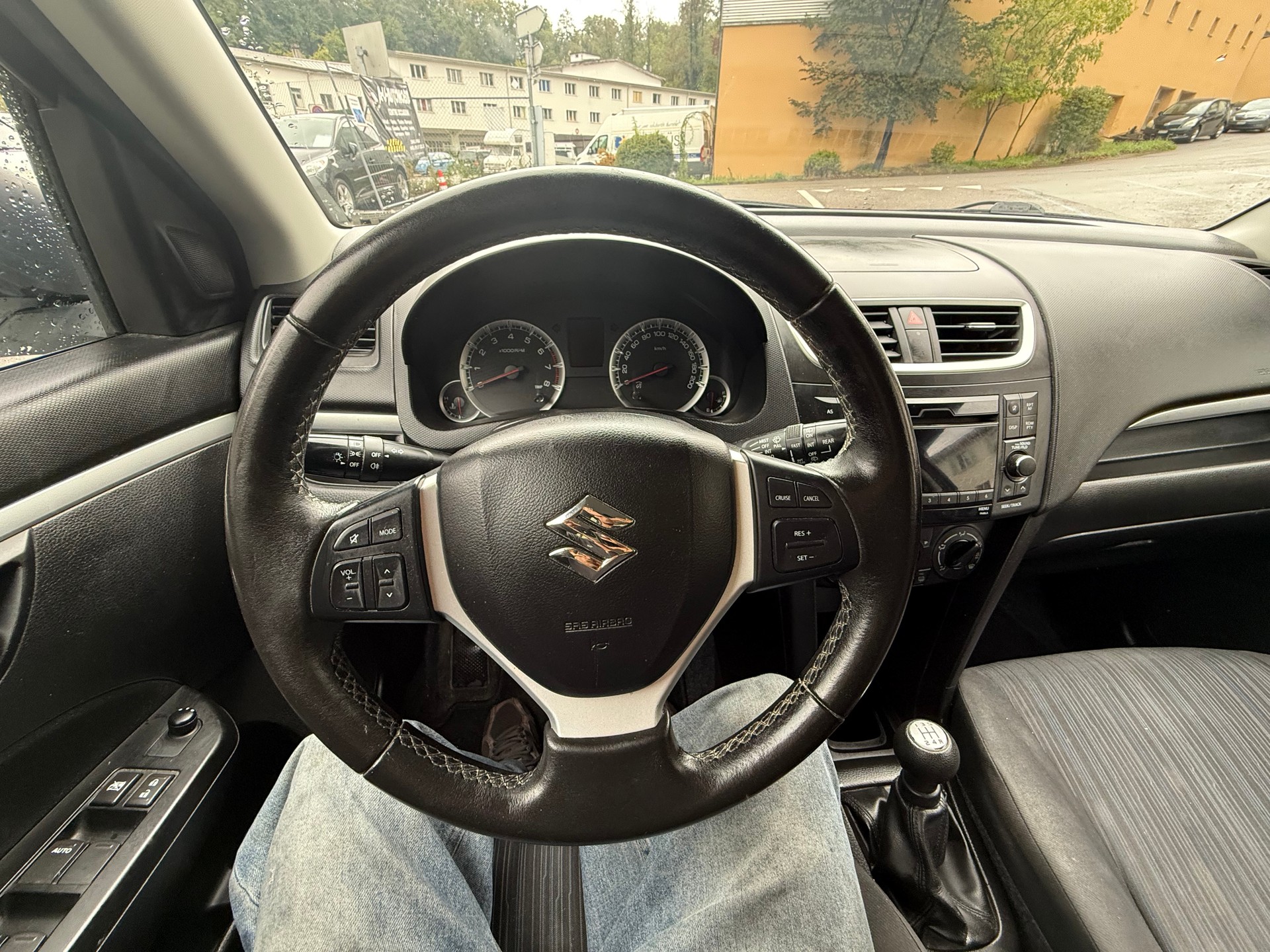 SUZUKI Swift 1.2i 16V Compact Top 4x4-image-24