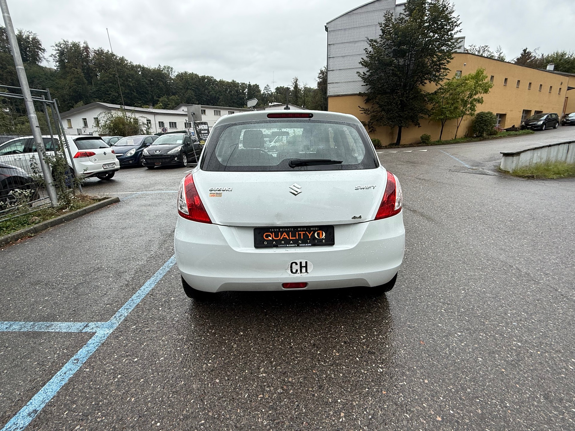 SUZUKI Swift 1.2i 16V Compact Top 4x4-image-4