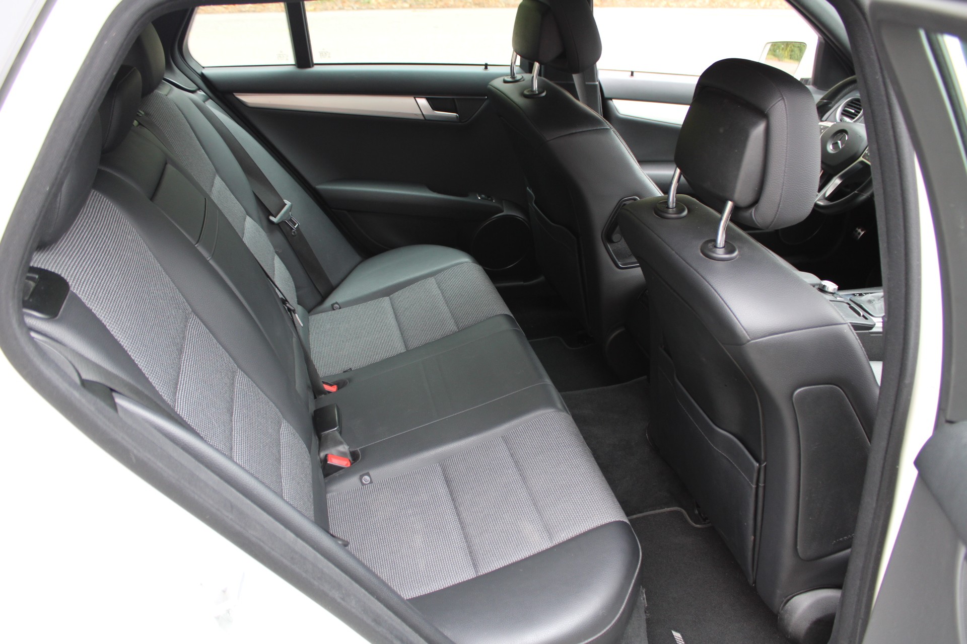 MERCEDES-BENZ C 250 CDI Avantgarde AMG Line 4Matic 7G-Tronic-image-6
