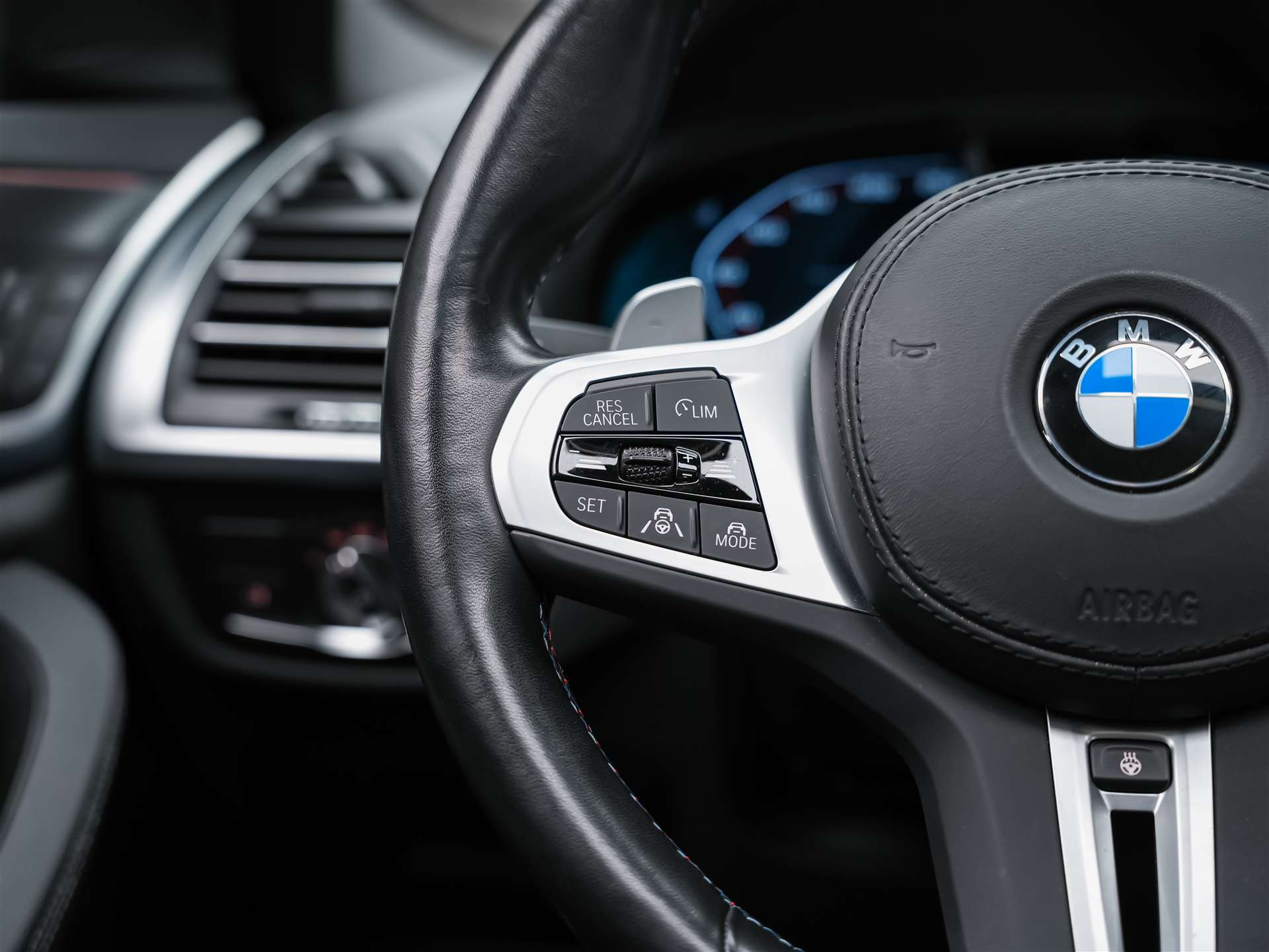 BMW X3 xDrive M40d *Panorama*Laser Scheinwerfer*Head-Up*-image-30