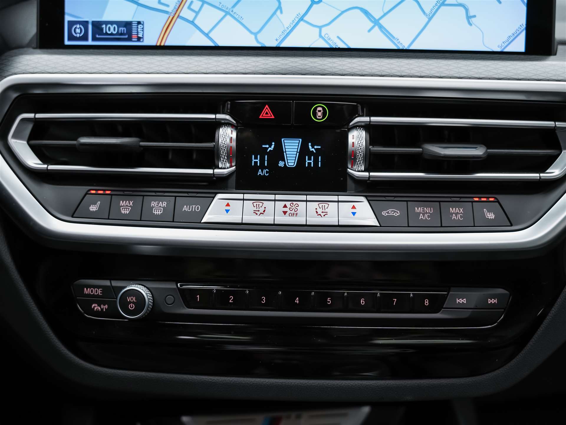 BMW X3 xDrive M40d *Panorama*Laser Scheinwerfer*Head-Up*-image-24