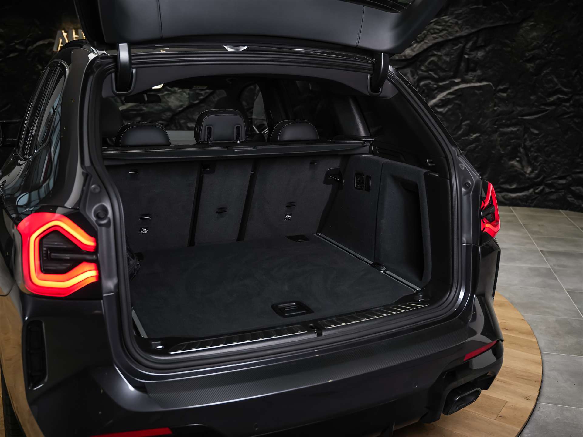 BMW X3 xDrive M40d *Panorama*Laser Scheinwerfer*Head-Up*-image-45
