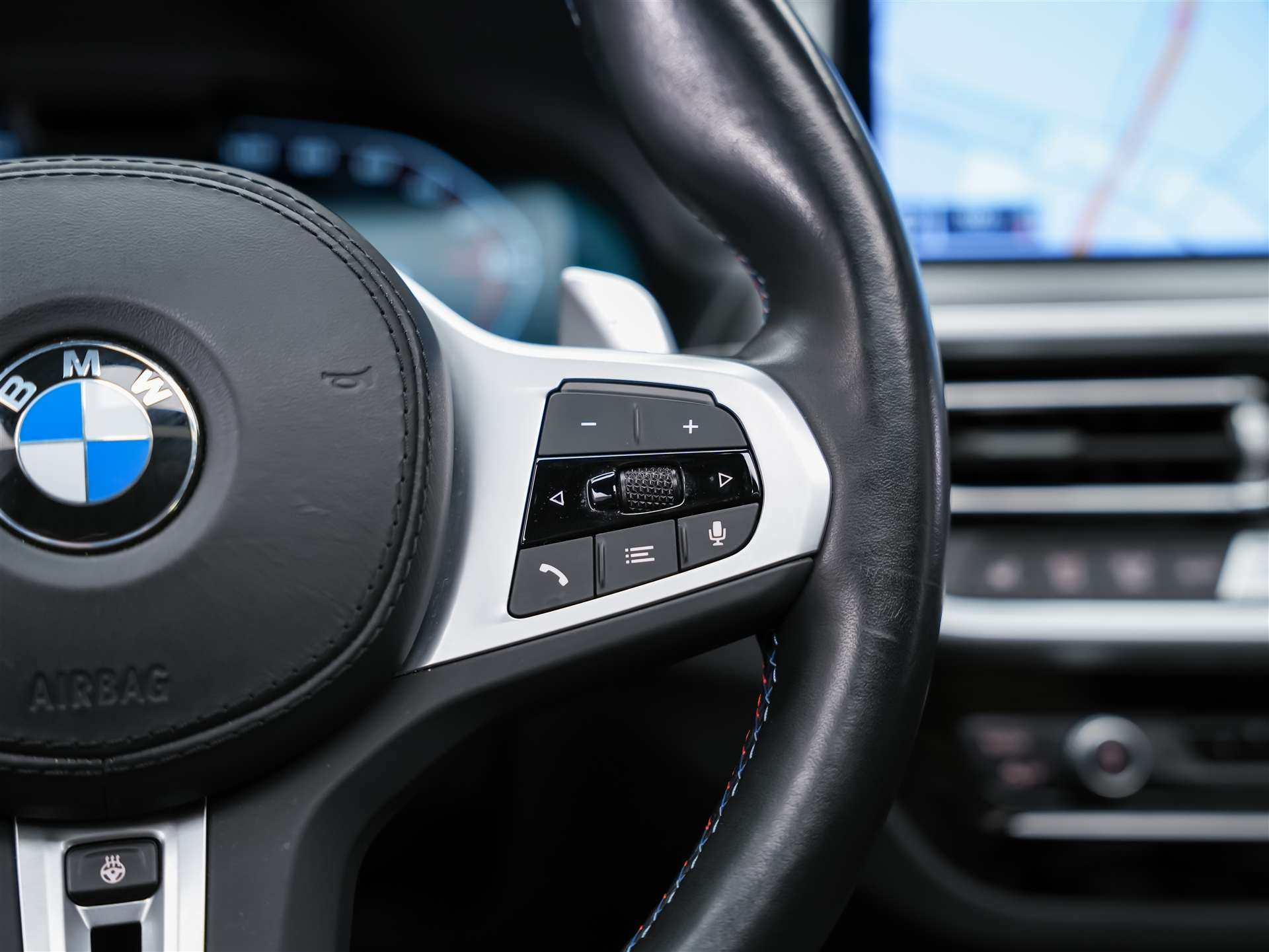 BMW X3 xDrive M40d *Panorama*Laser Scheinwerfer*Head-Up*-image-31
