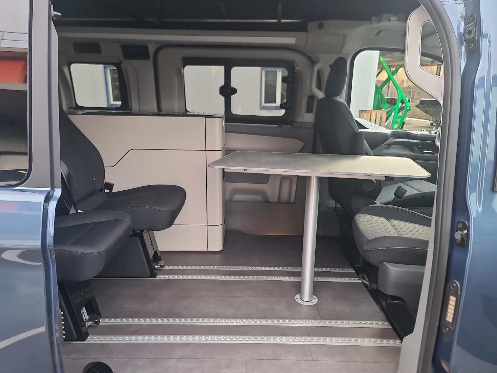 WESTFALIA Club Joker Urban Premium 2.0D 8G 4x4 * 6-Sitzer + 2.8T AHK möglich *-image-18