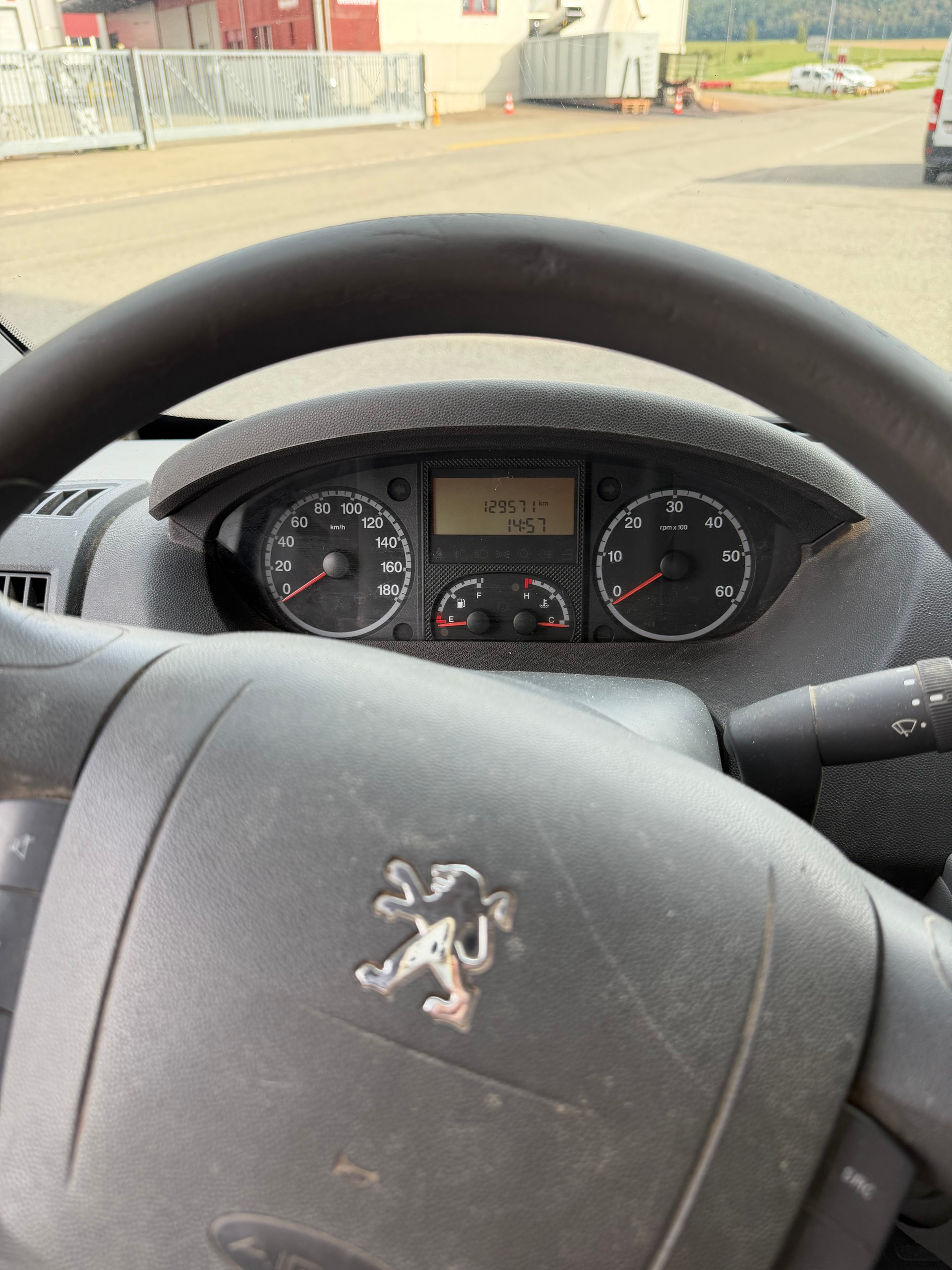 PEUGEOT Boxer 3.0 HDI 335 L4-image-10