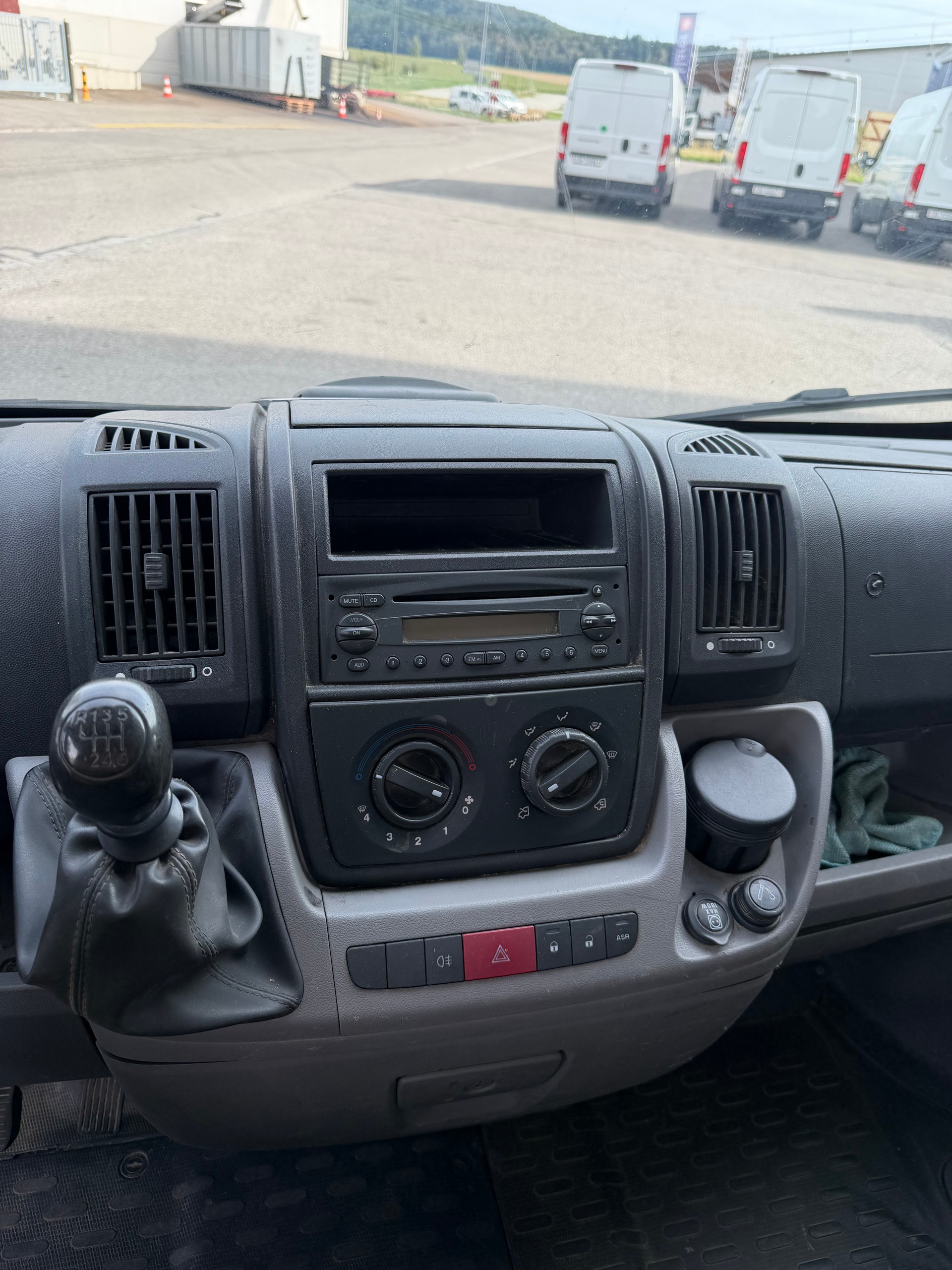 PEUGEOT Boxer 3.0 HDI 335 L4-image-11