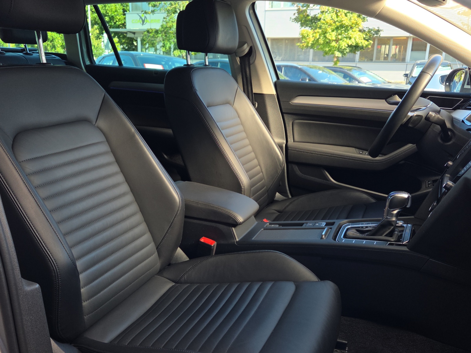 VW Passat Variant 1.4 TSI GTE Hybrid DSG-image-10