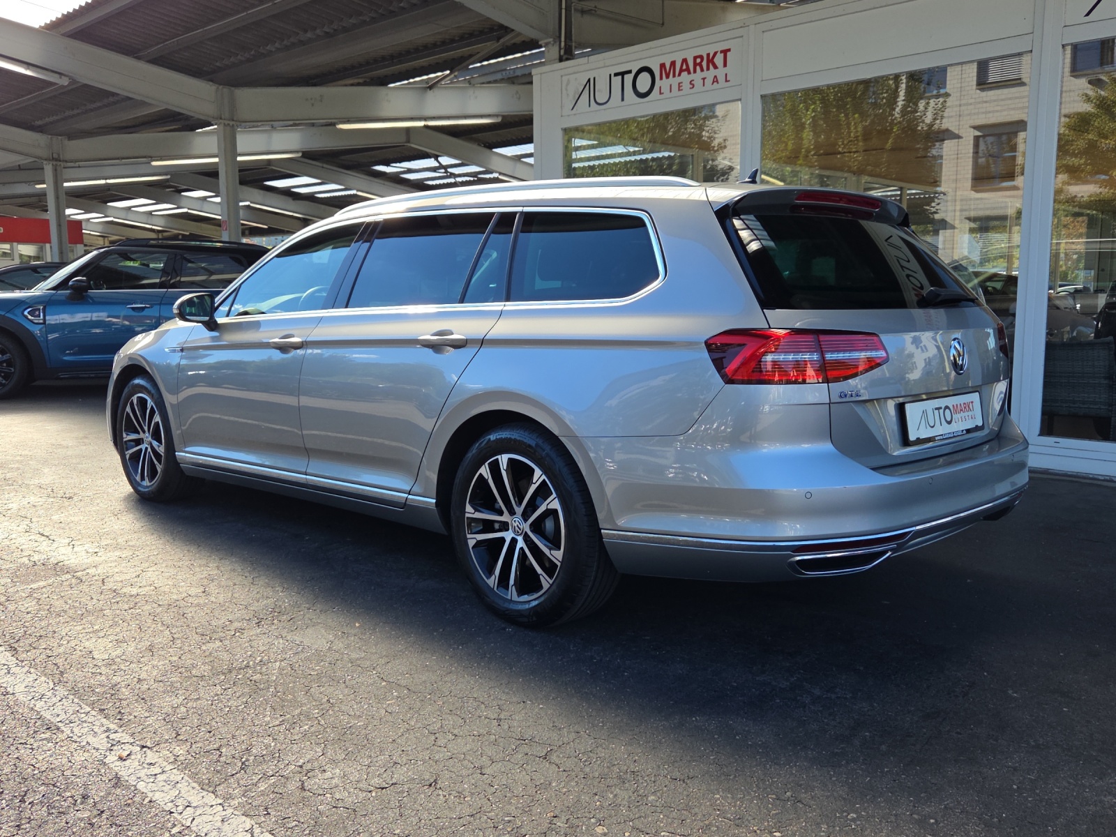 VW Passat Variant 1.4 TSI GTE Hybrid DSG-image-2
