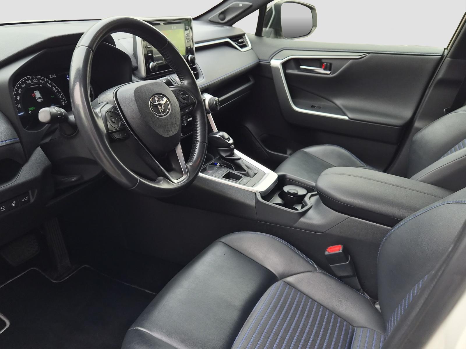 TOYOTA RAV4 2.5 HEV Style FWD-image-10
