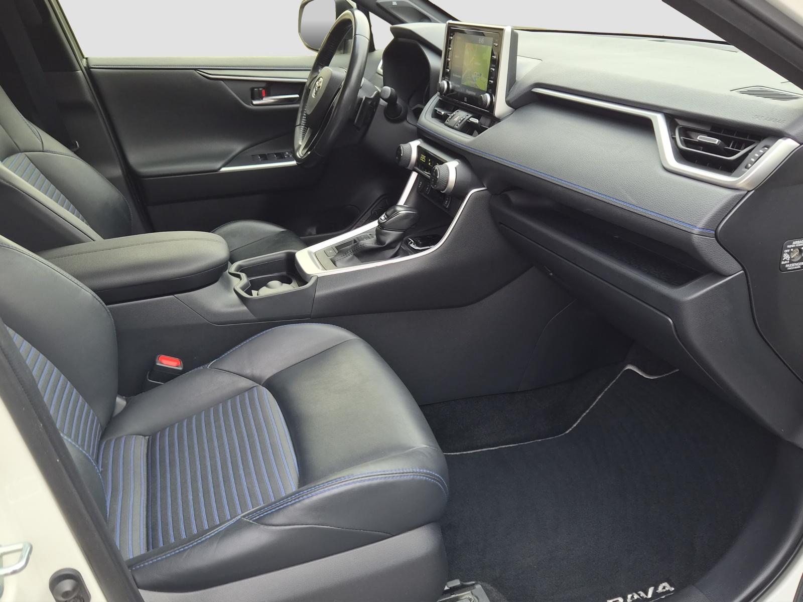 TOYOTA RAV4 2.5 HEV Style FWD-image-15