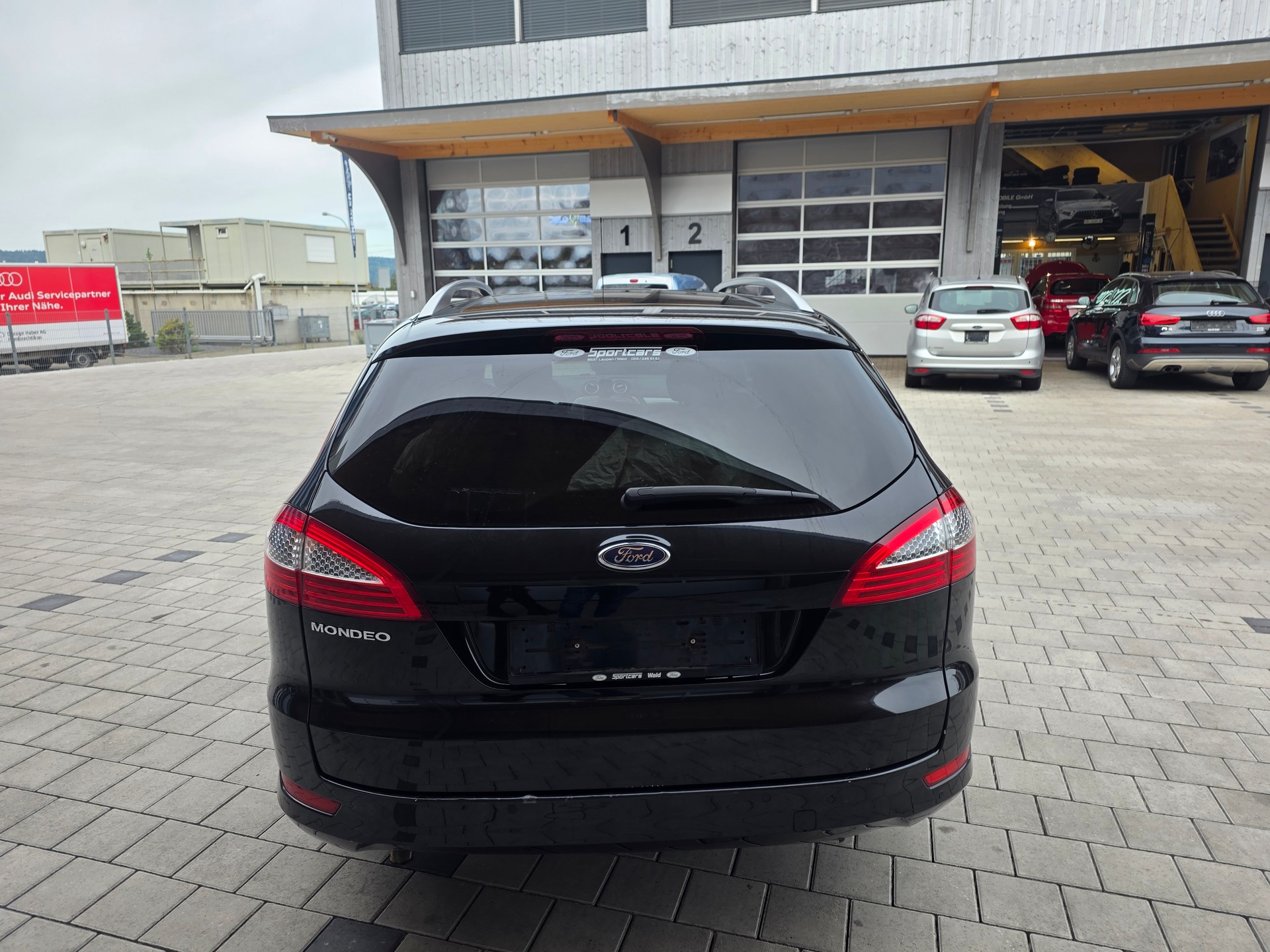 FORD Mondeo 2.0i 16V Titanium-image-8