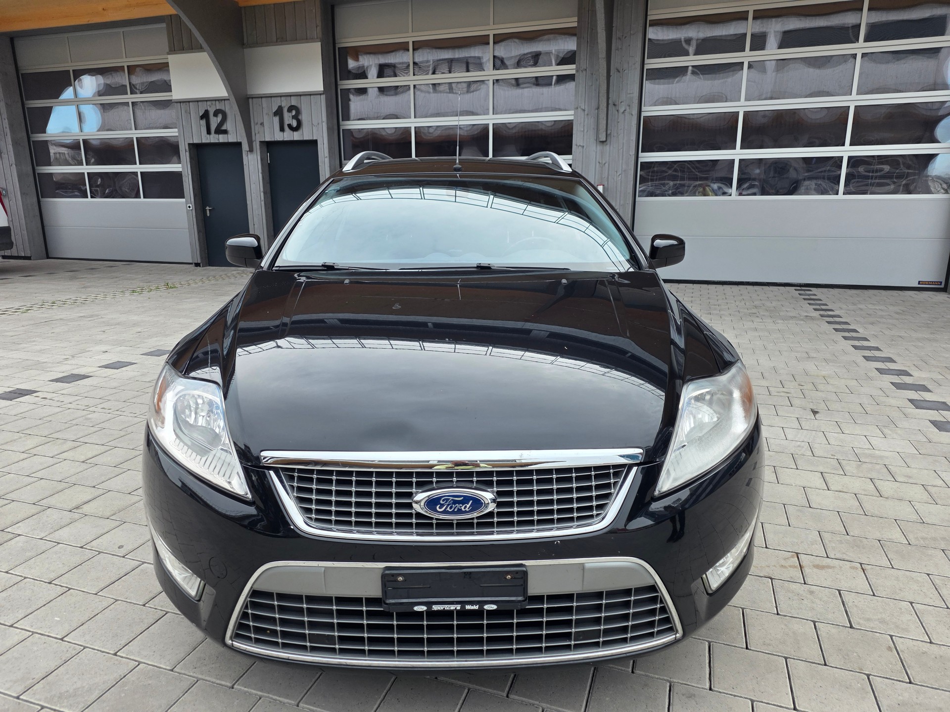 FORD Mondeo 2.0i 16V Titanium-image-0
