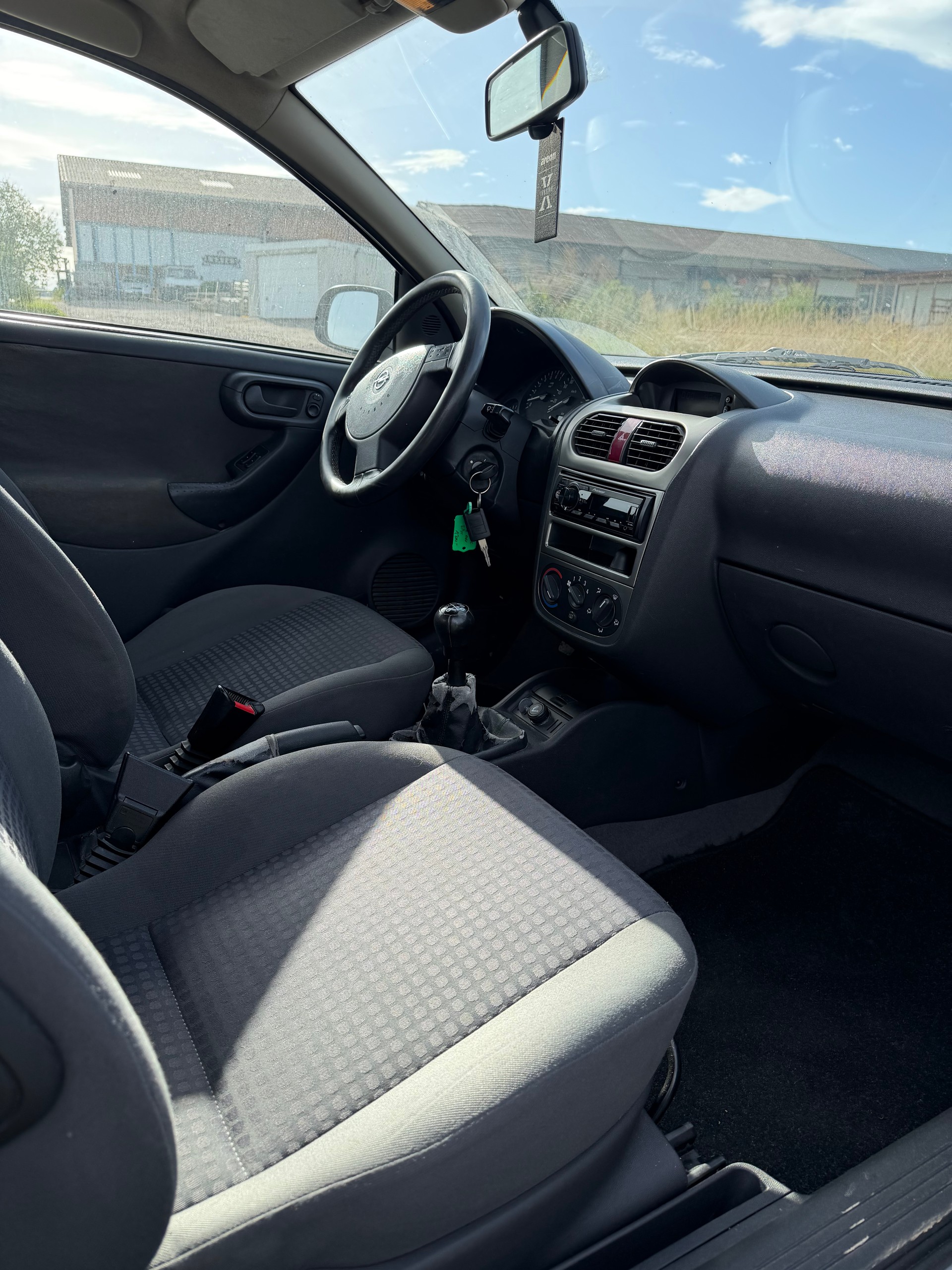 OPEL Corsa 1.2 16V Comfort-image-3