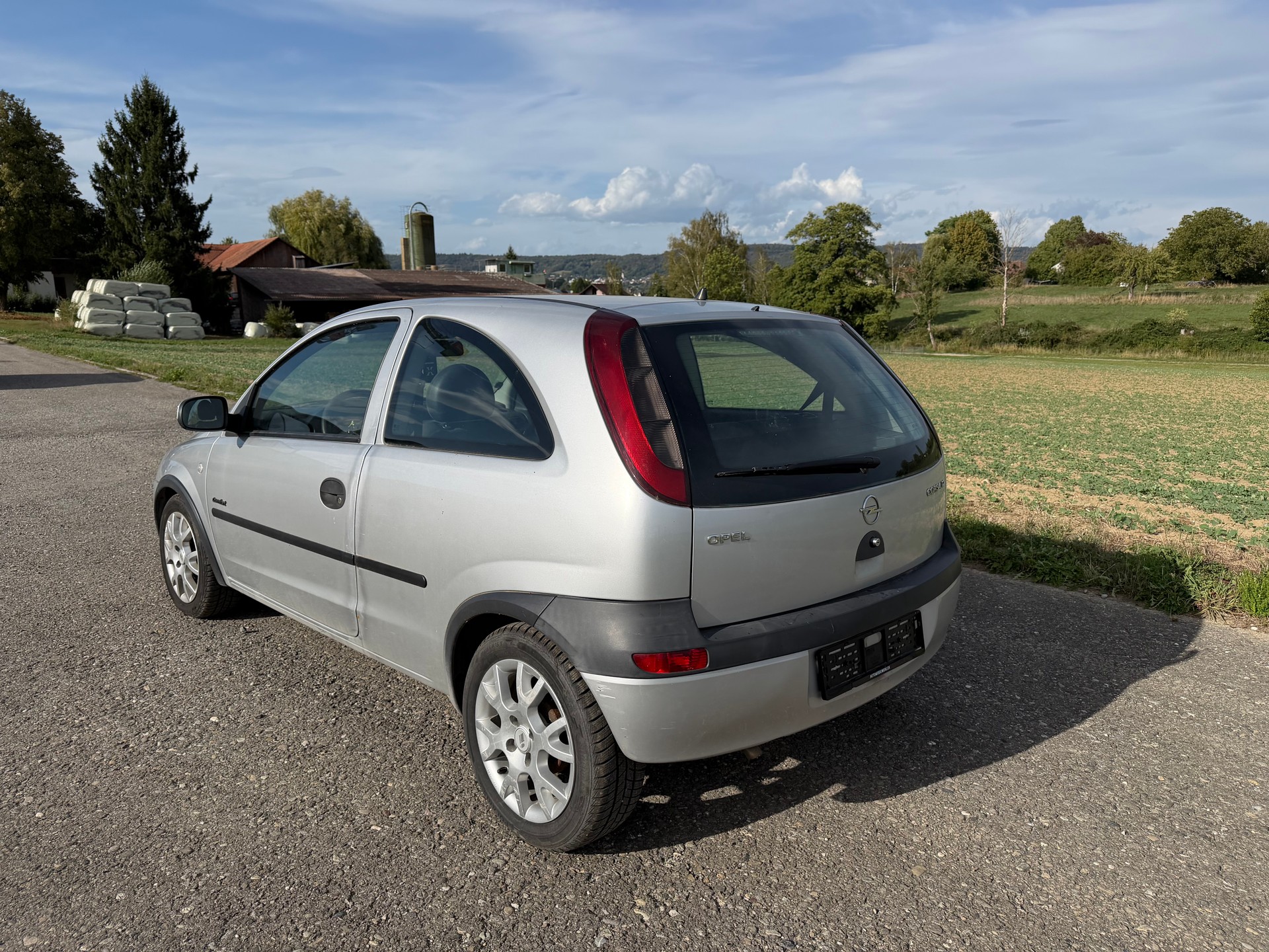 OPEL Corsa 1.2 16V Comfort-image-1