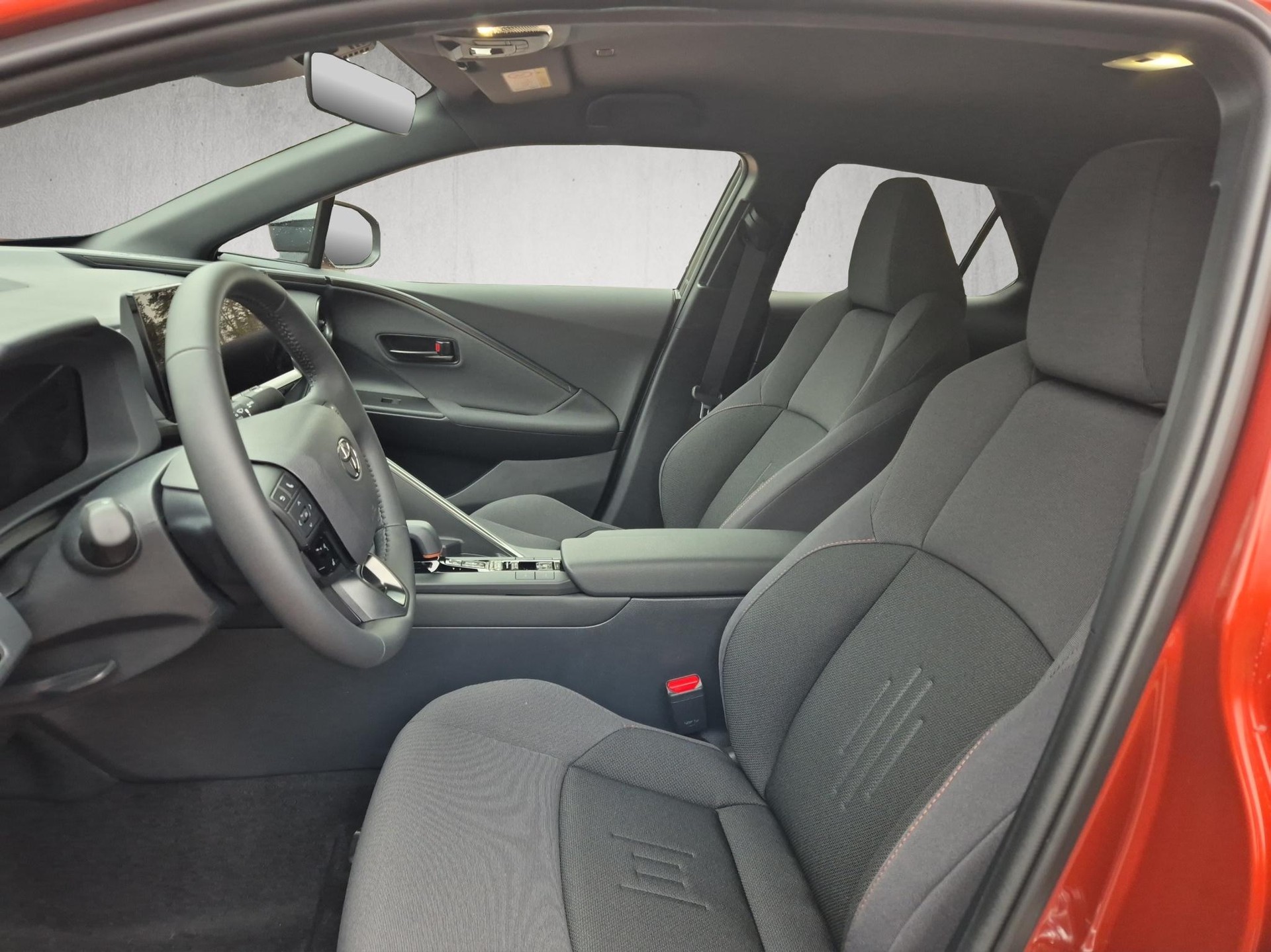 TOYOTA C-HR 2.0 PHEV Swiss Edition-image-9