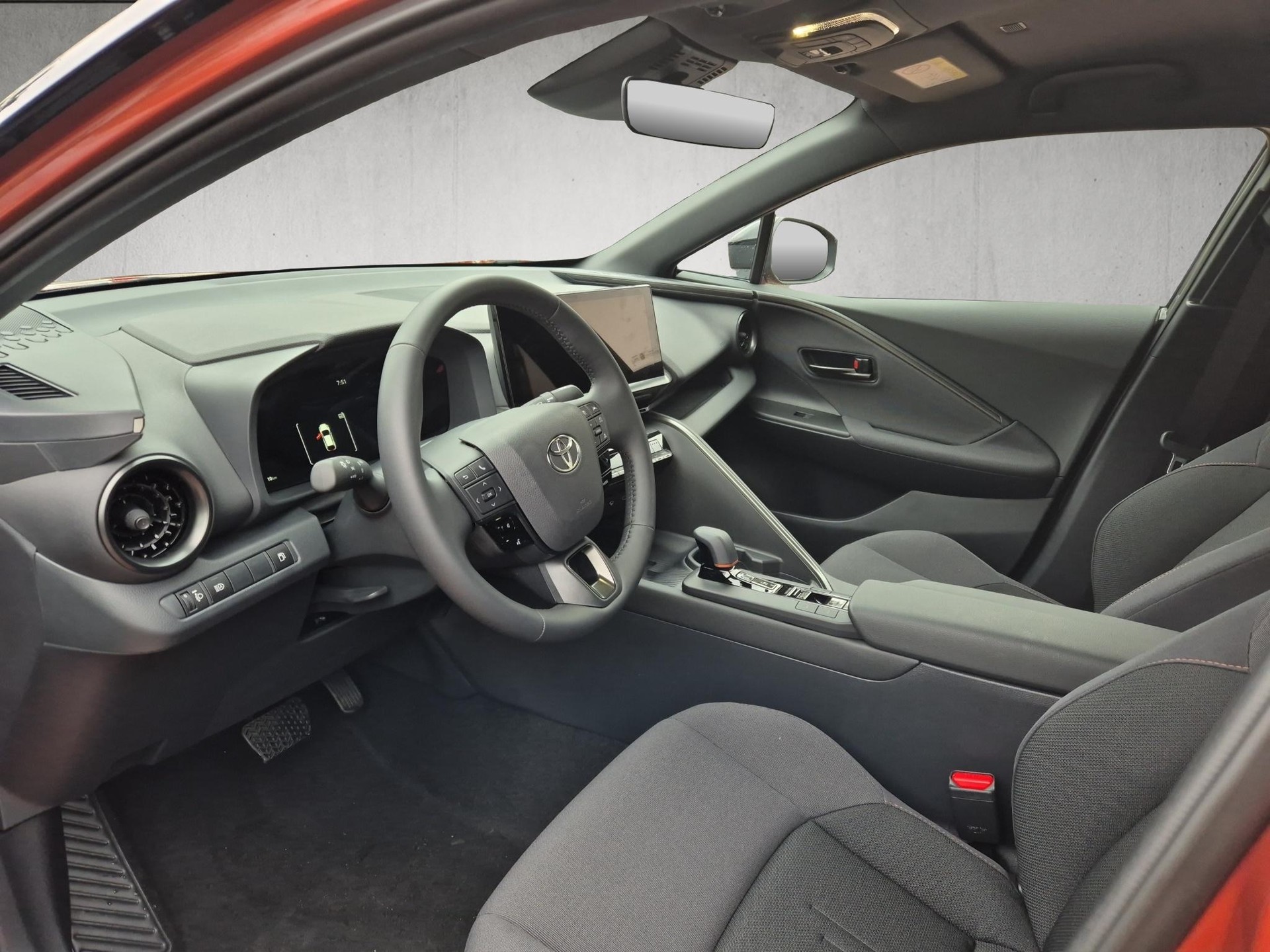 TOYOTA C-HR 2.0 PHEV Swiss Edition-image-8