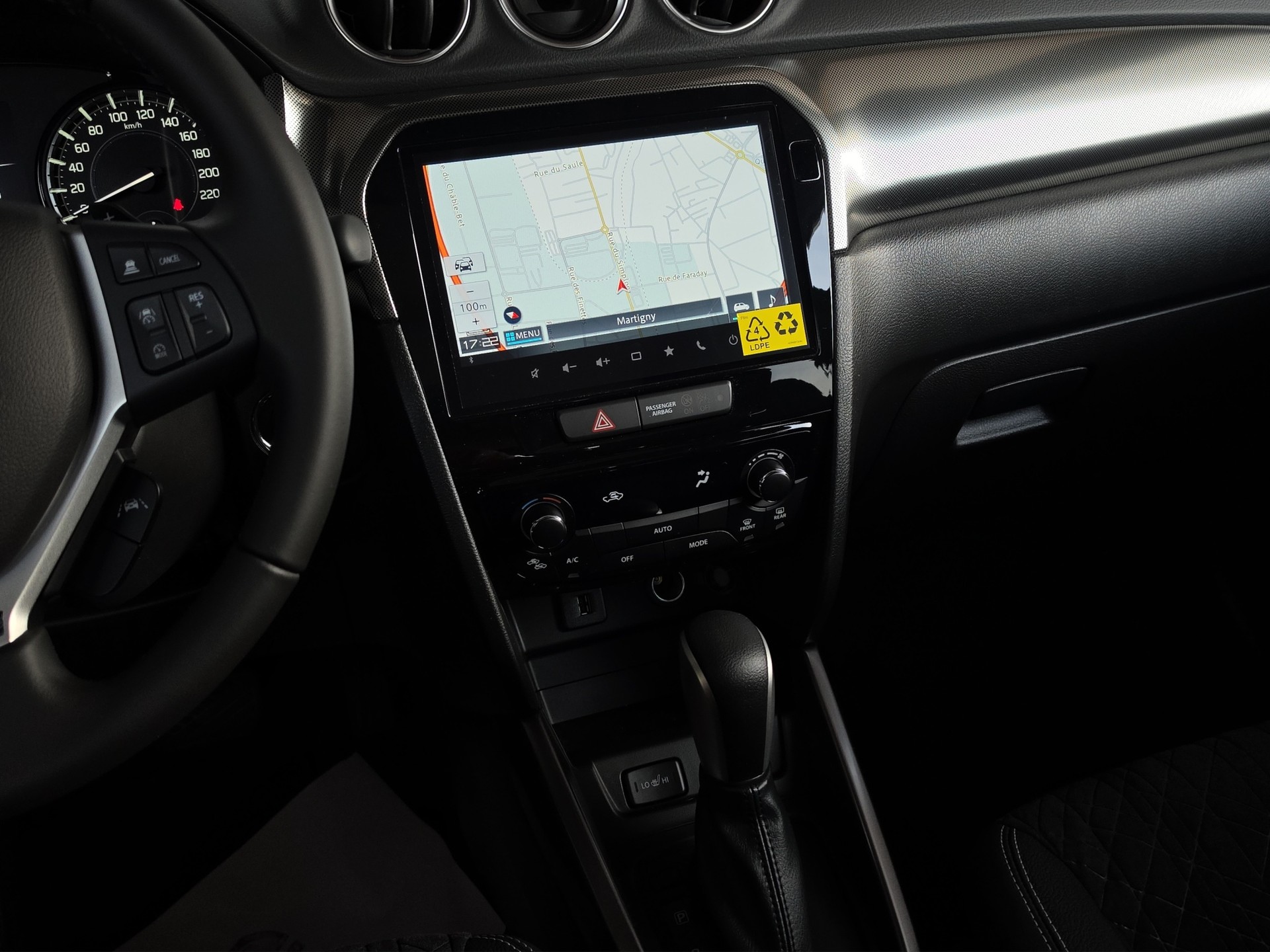 SUZUKI Vitara 1.4 T Piz Sulai Top Hybrid 4x4-image-10