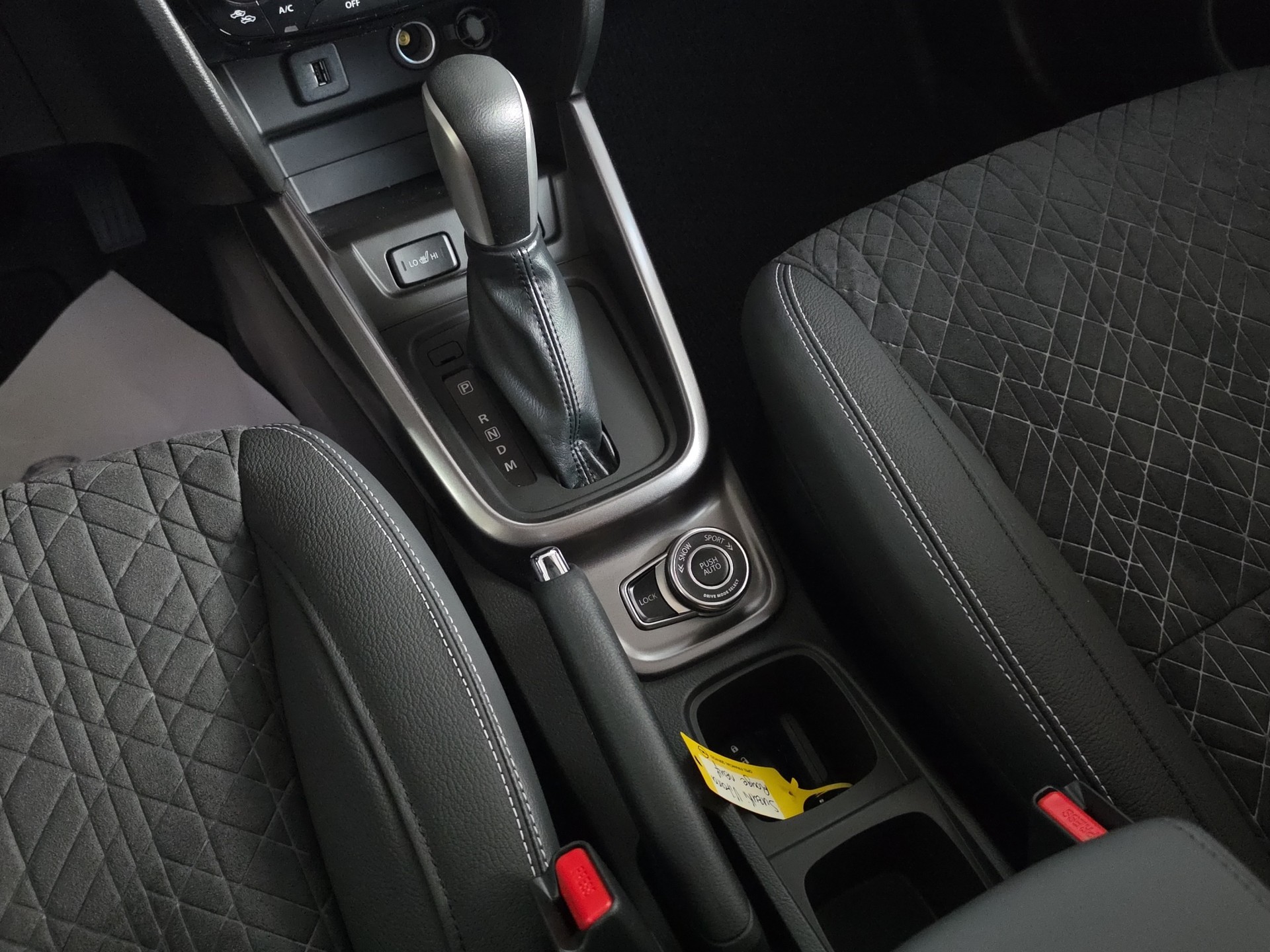 SUZUKI Vitara 1.4 T Piz Sulai Top Hybrid 4x4-image-12