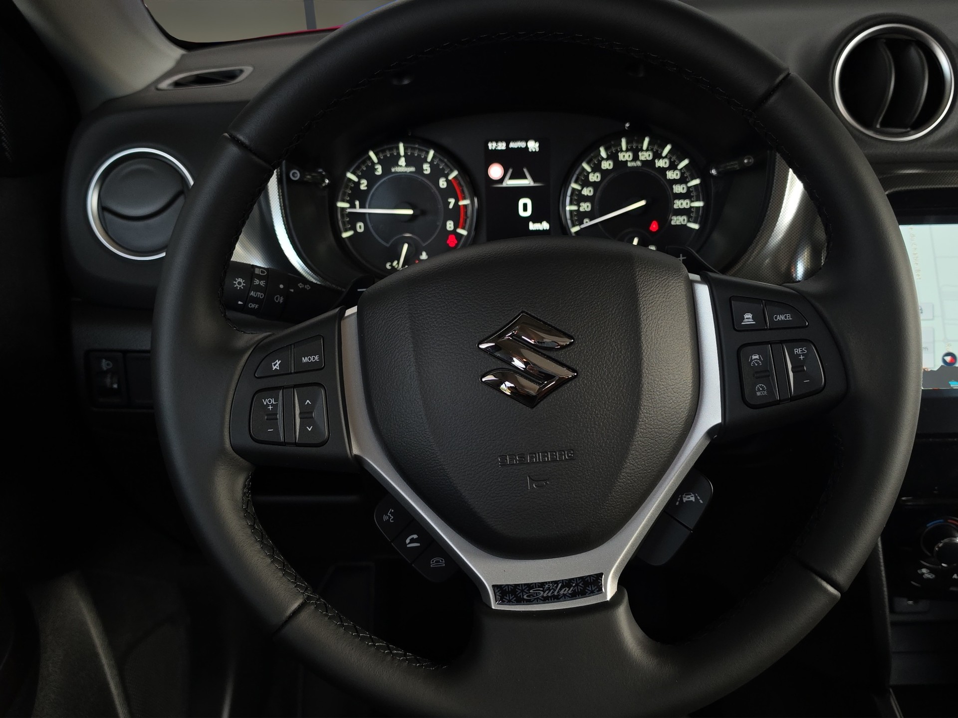 SUZUKI Vitara 1.4 T Piz Sulai Top Hybrid 4x4-image-8