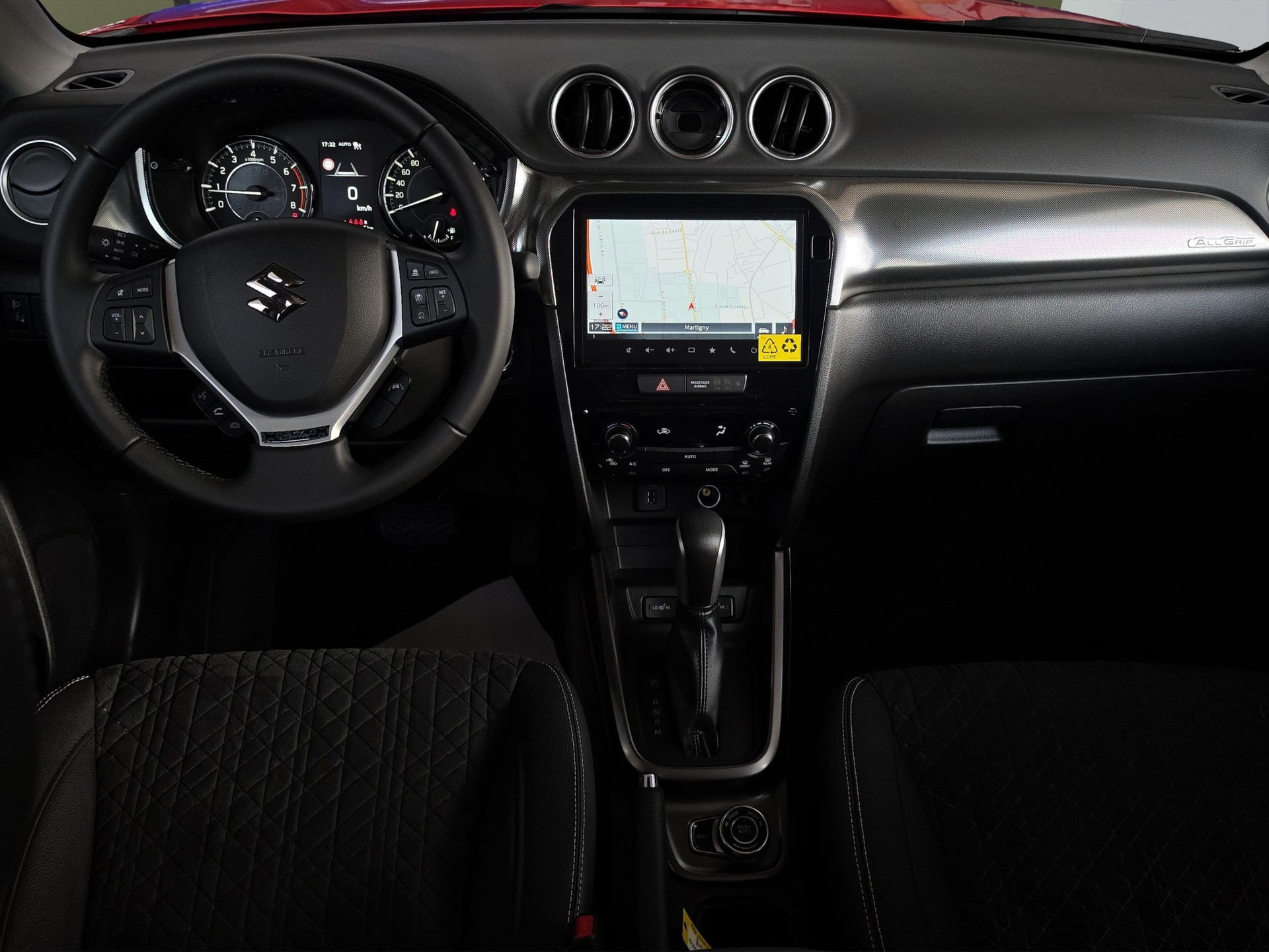 SUZUKI Vitara 1.4 T Piz Sulai Top Hybrid 4x4-image-14
