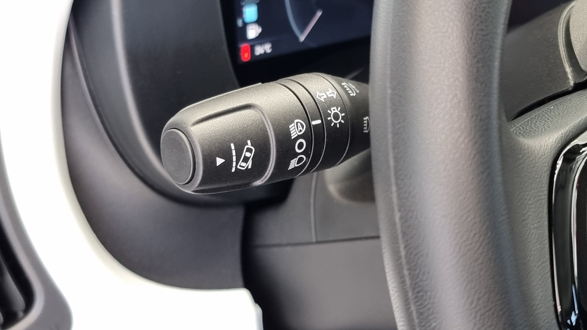 FIAT Pandina 1.0 Hybrid Cross-image-11