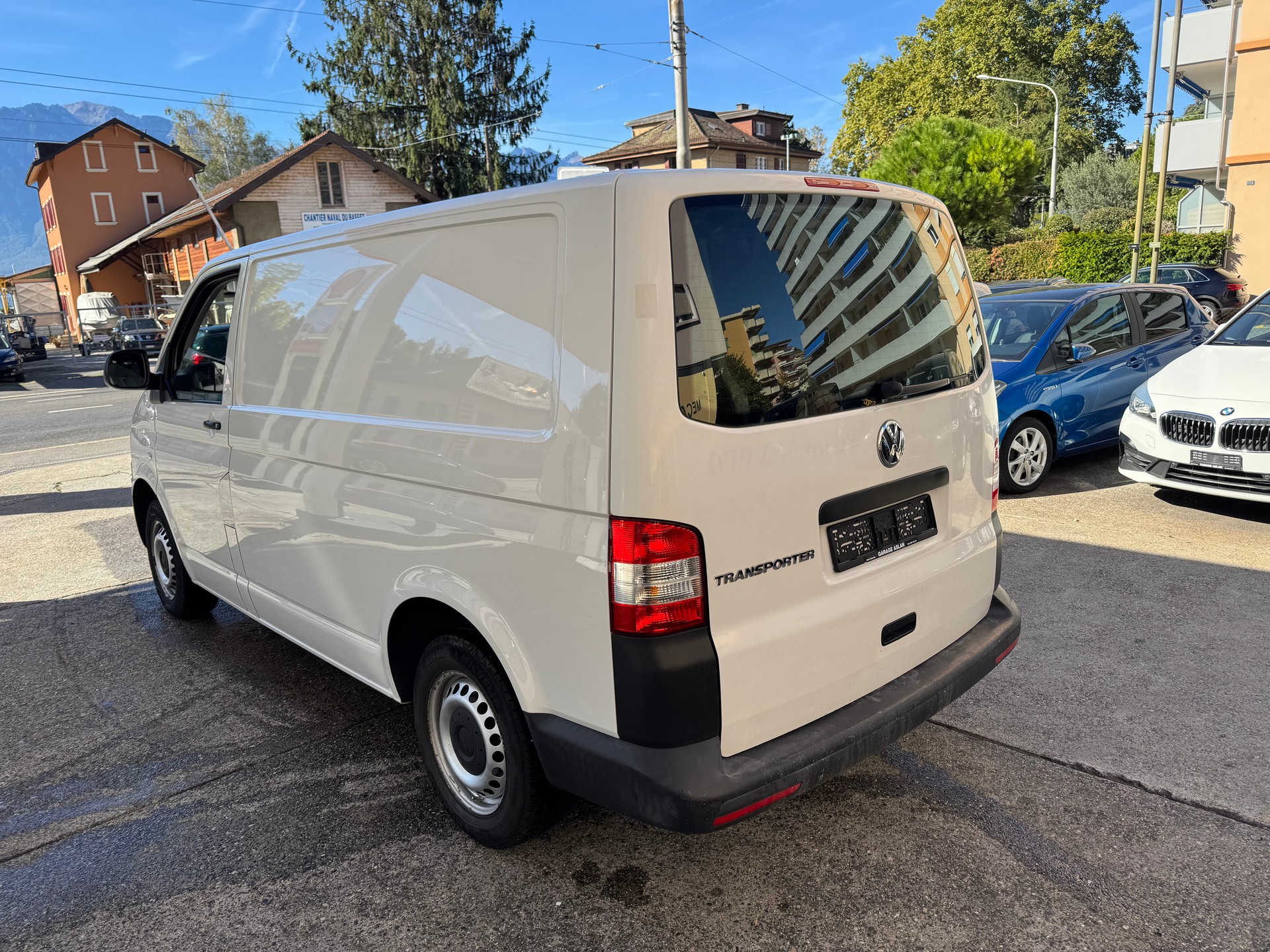 VW T5 2.0 TDI-image-1
