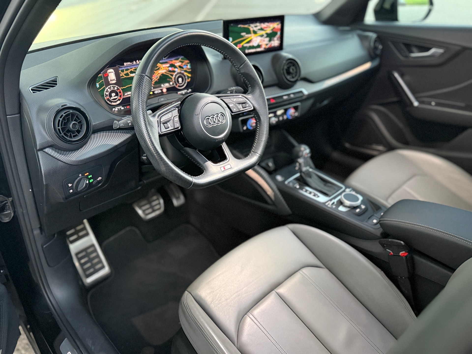 AUDI 2.0 TFSI Sport quattro S-Tronic-image-5