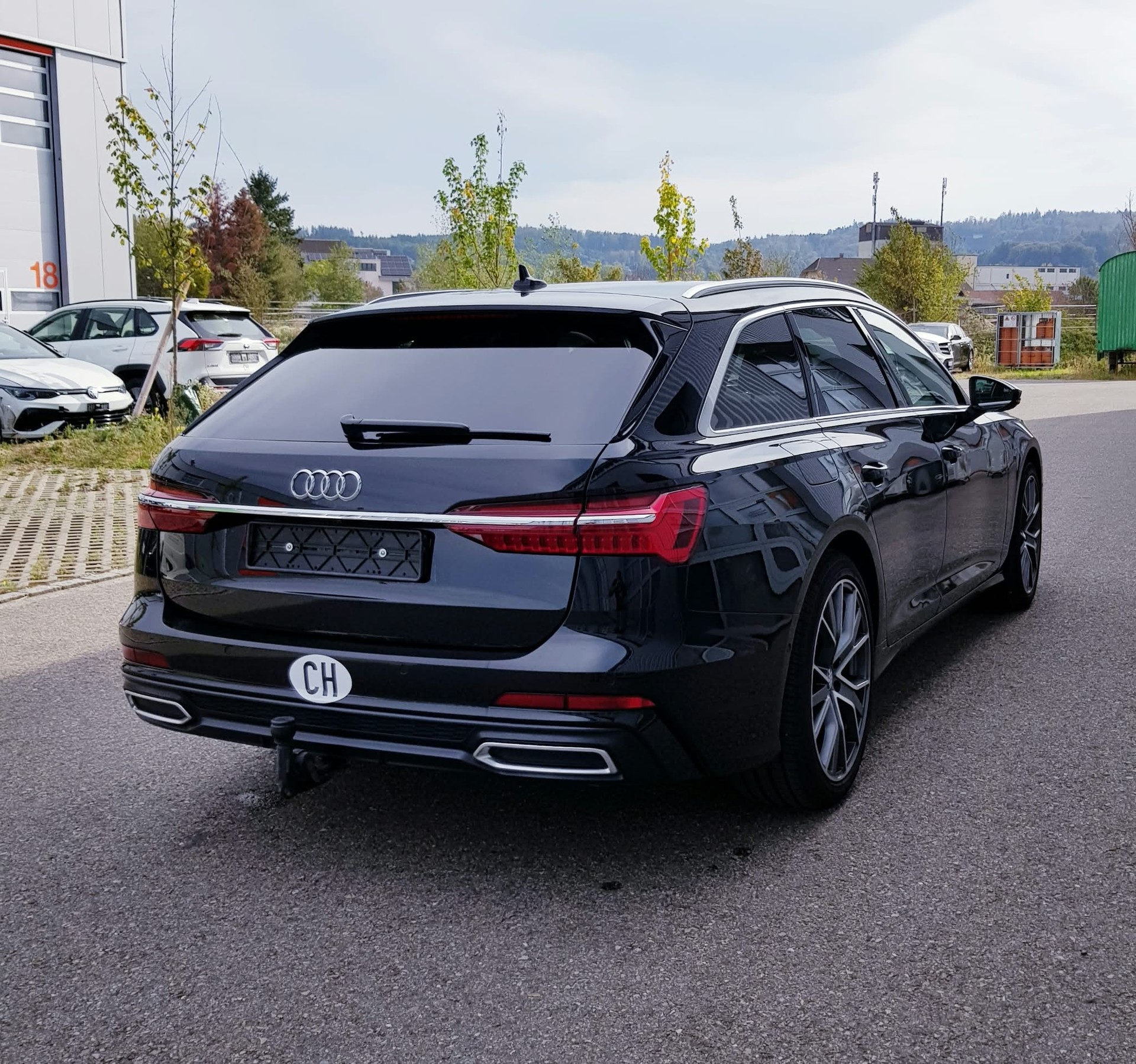 AUDI A6 Avant 55 TFSI quattro S-tronic-image-2