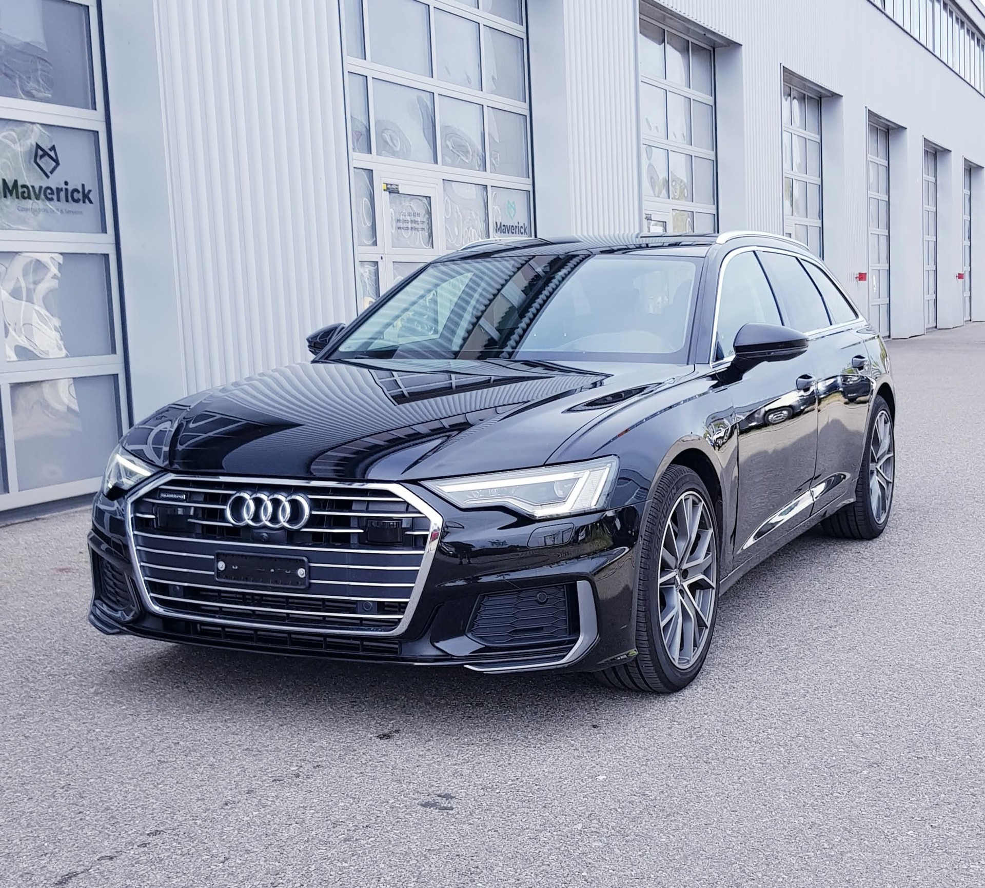 AUDI A6 Avant 55 TFSI quattro S-tronic-image-0
