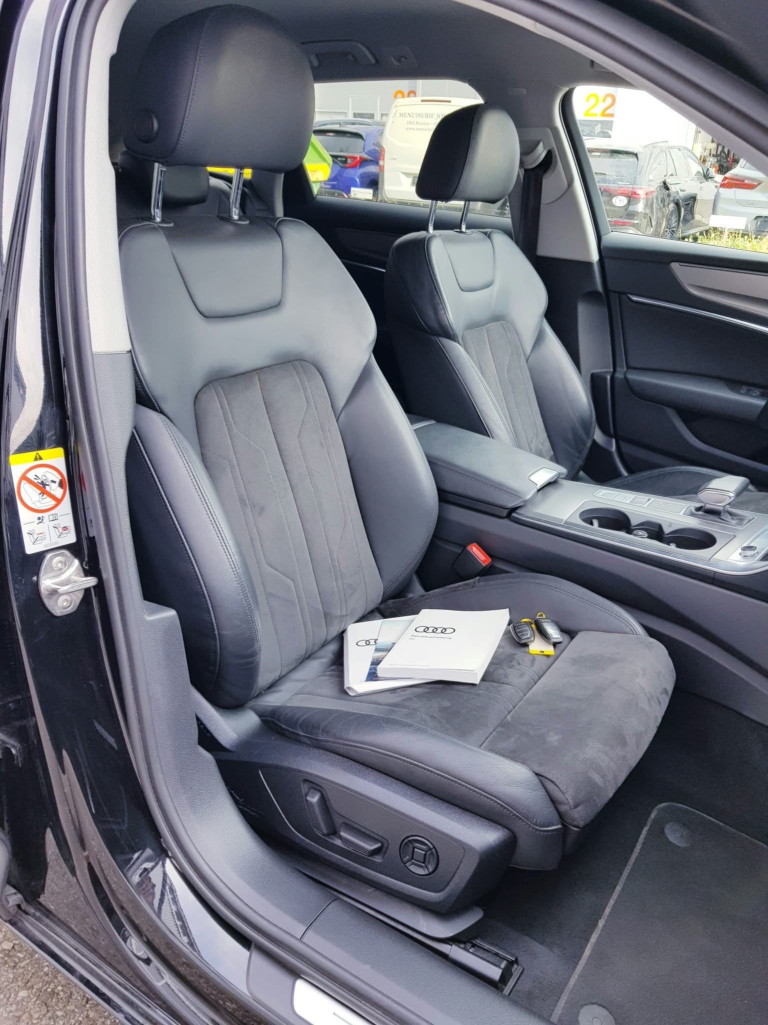 AUDI A6 Avant 55 TFSI quattro S-tronic-image-14