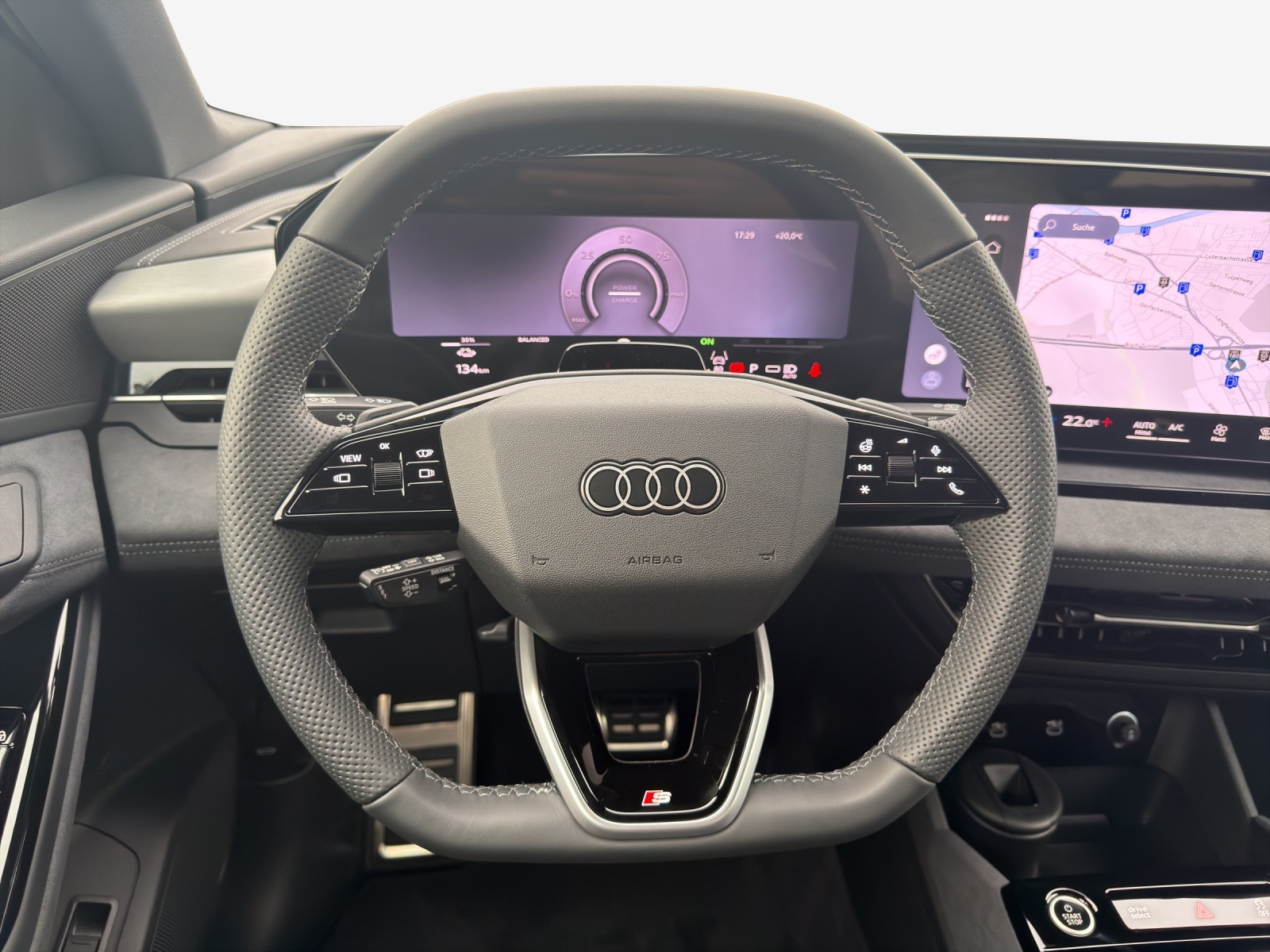 AUDI Q6 e-tron quattro-image-9